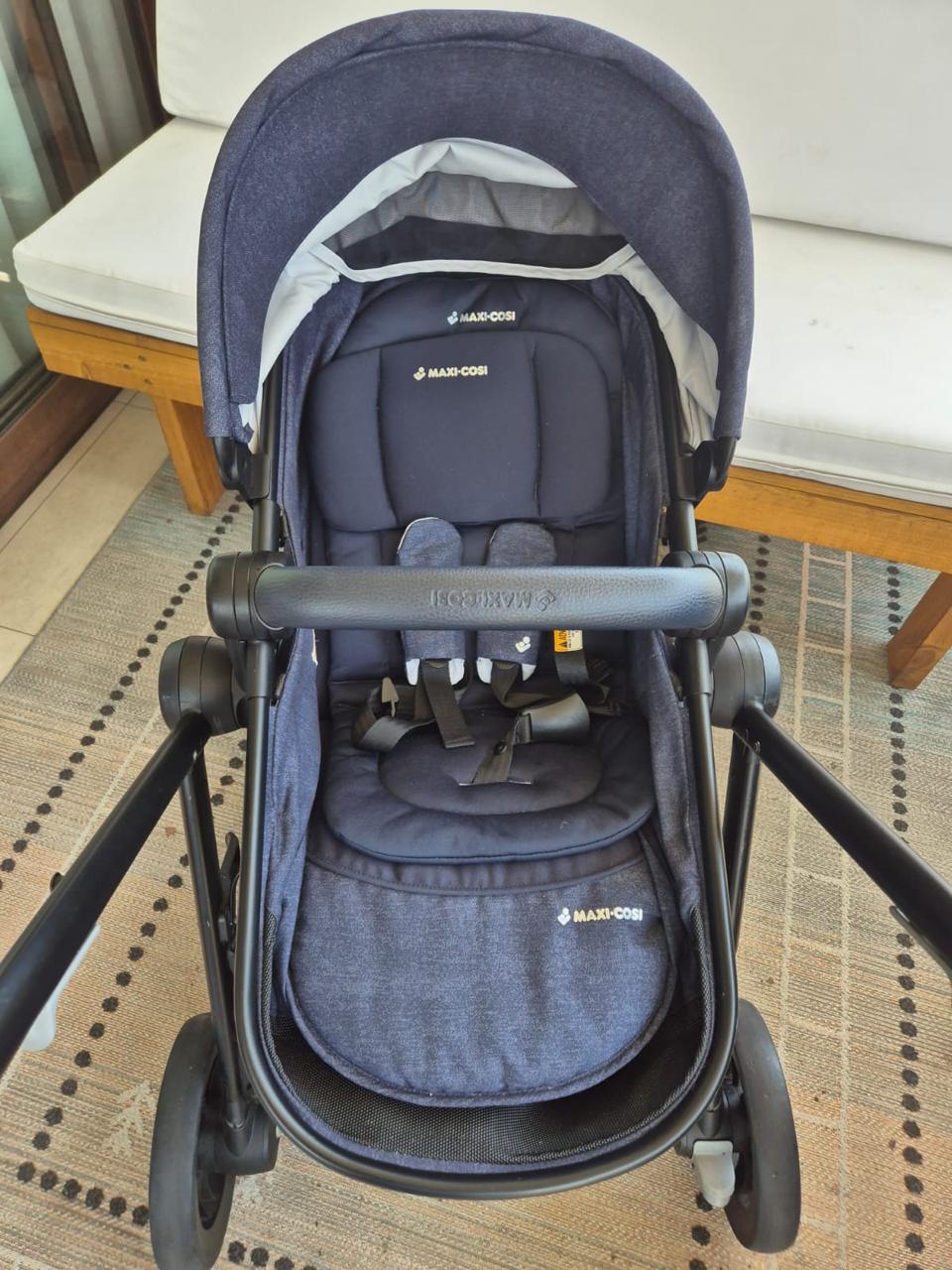 (#PG5238) Coche Travel System modelo Zelia + Huevito modelo Mico Max 30 + Base. Marca Maxi Cosi