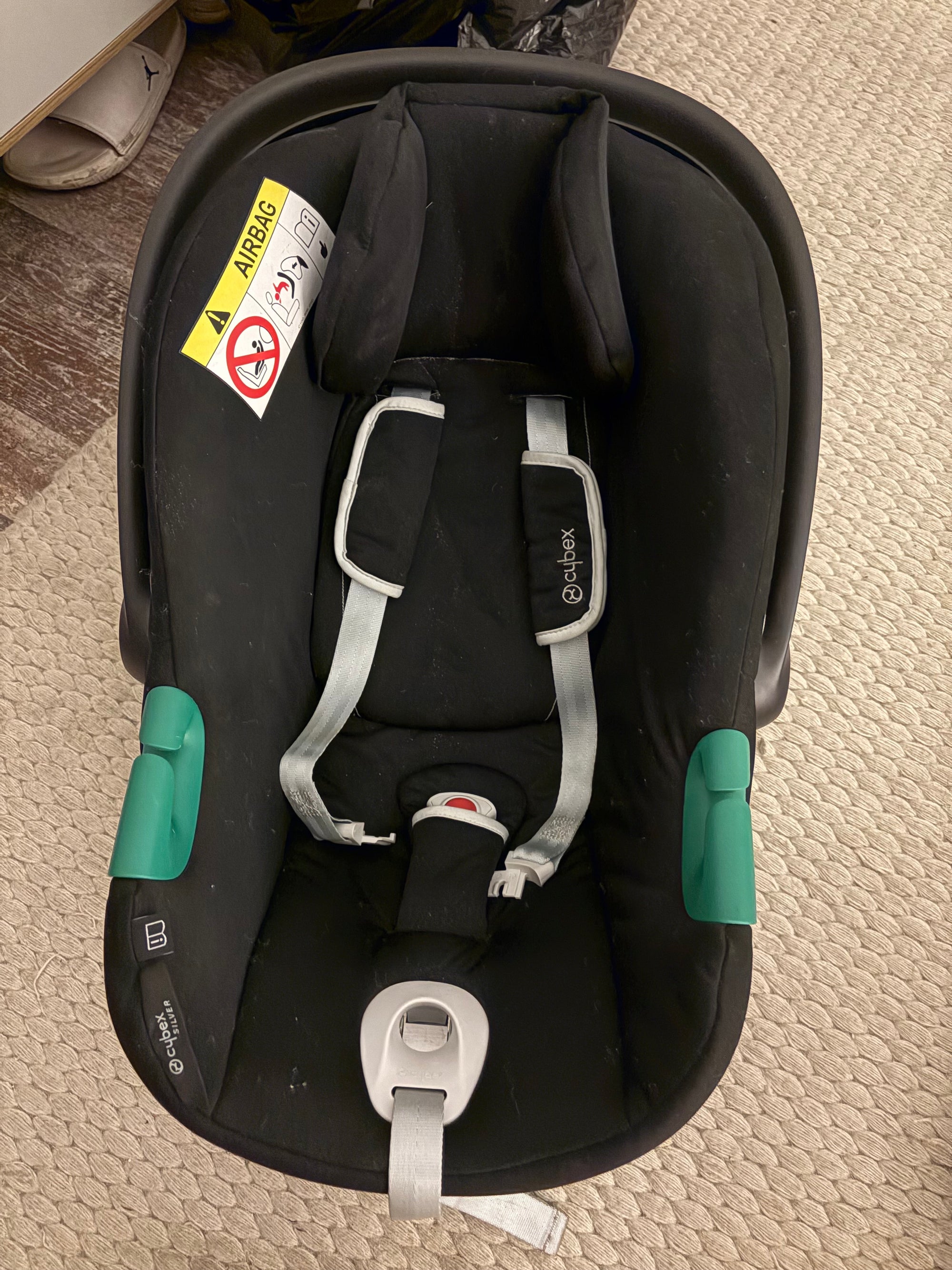 Silla nido auto, modelo Aton B + Base one i size. Marca Cybex (#PG5596)