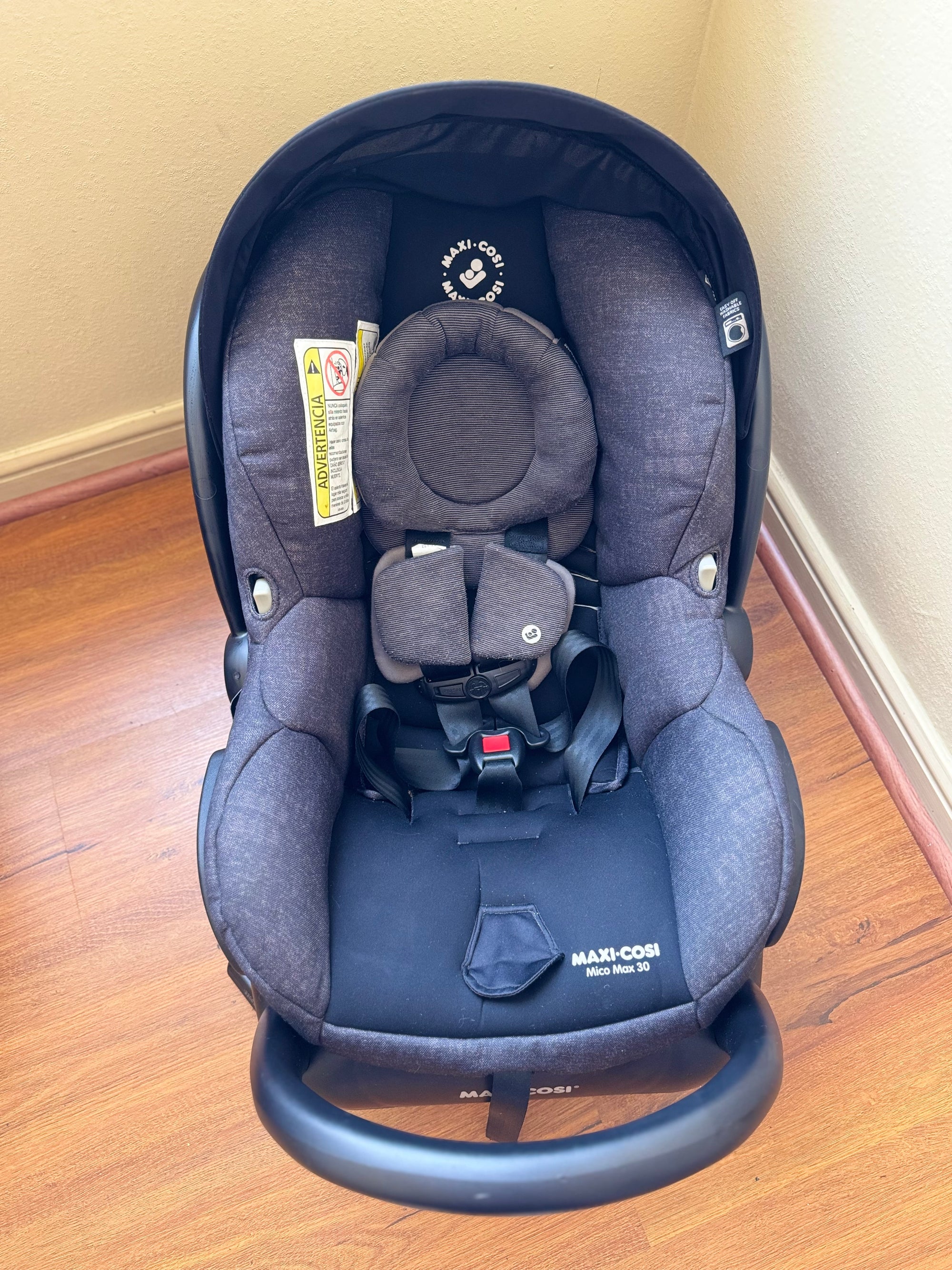 (#PG5177) Silla de auto modelo Mico Max 30. Marca Maxi Cosi