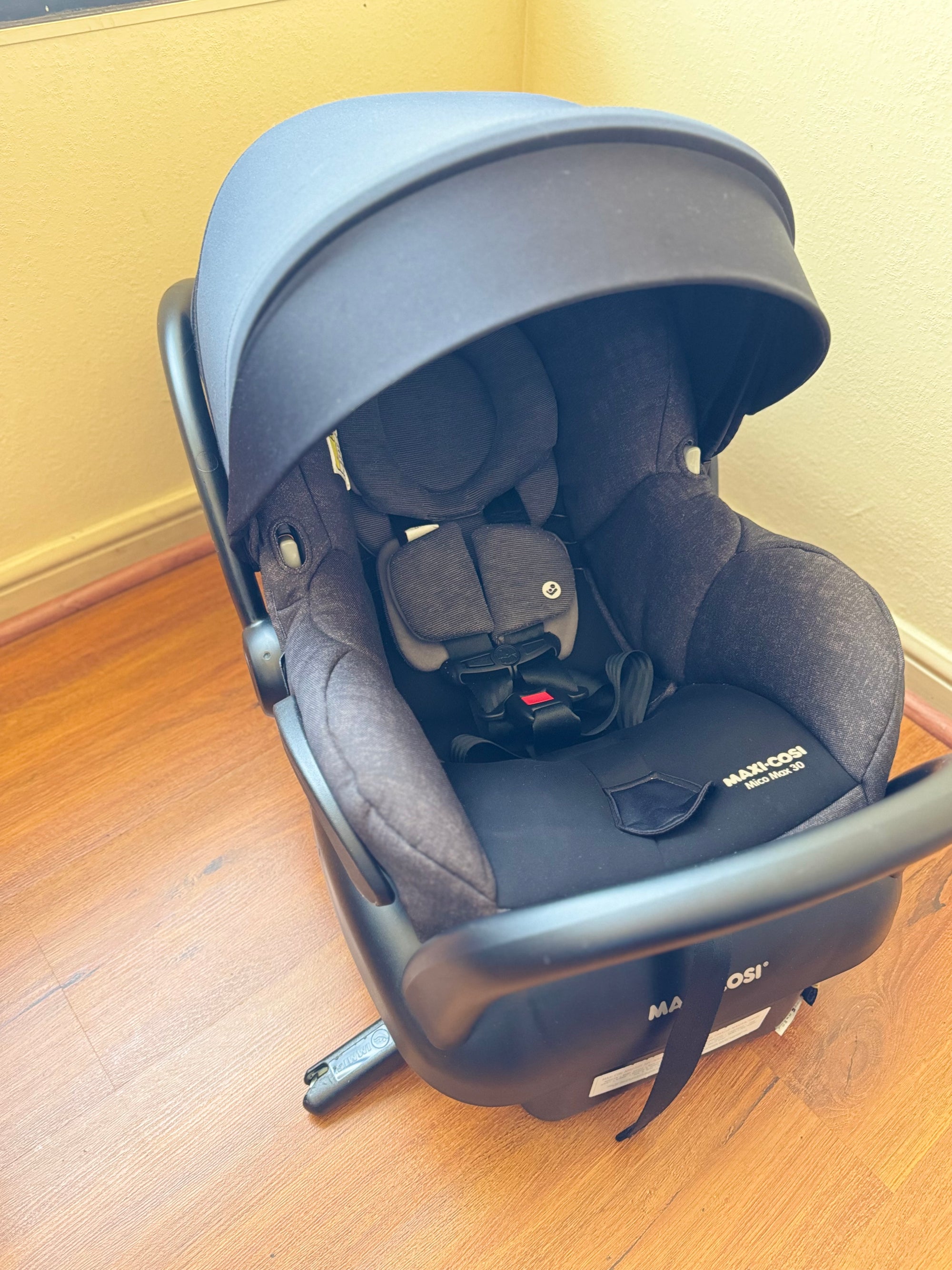 (#PG5177) Silla de auto modelo Mico Max 30. Marca Maxi Cosi