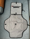(#PG4809) Cambiador de pañales portátil de género impermeable. Marca Lekebaby