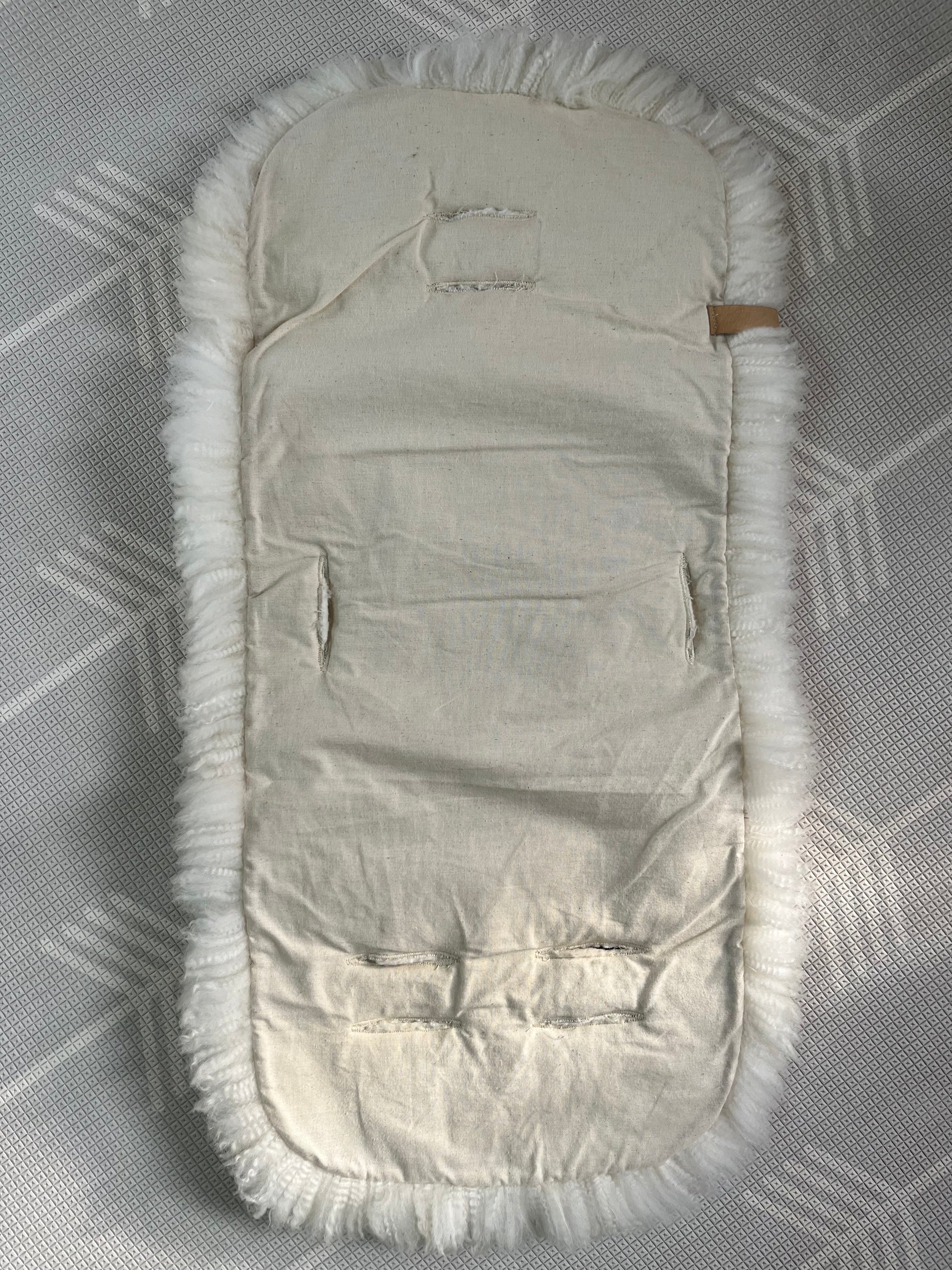 (#PG4835) Piel de oveja para coche. Marca Alma de Oveja