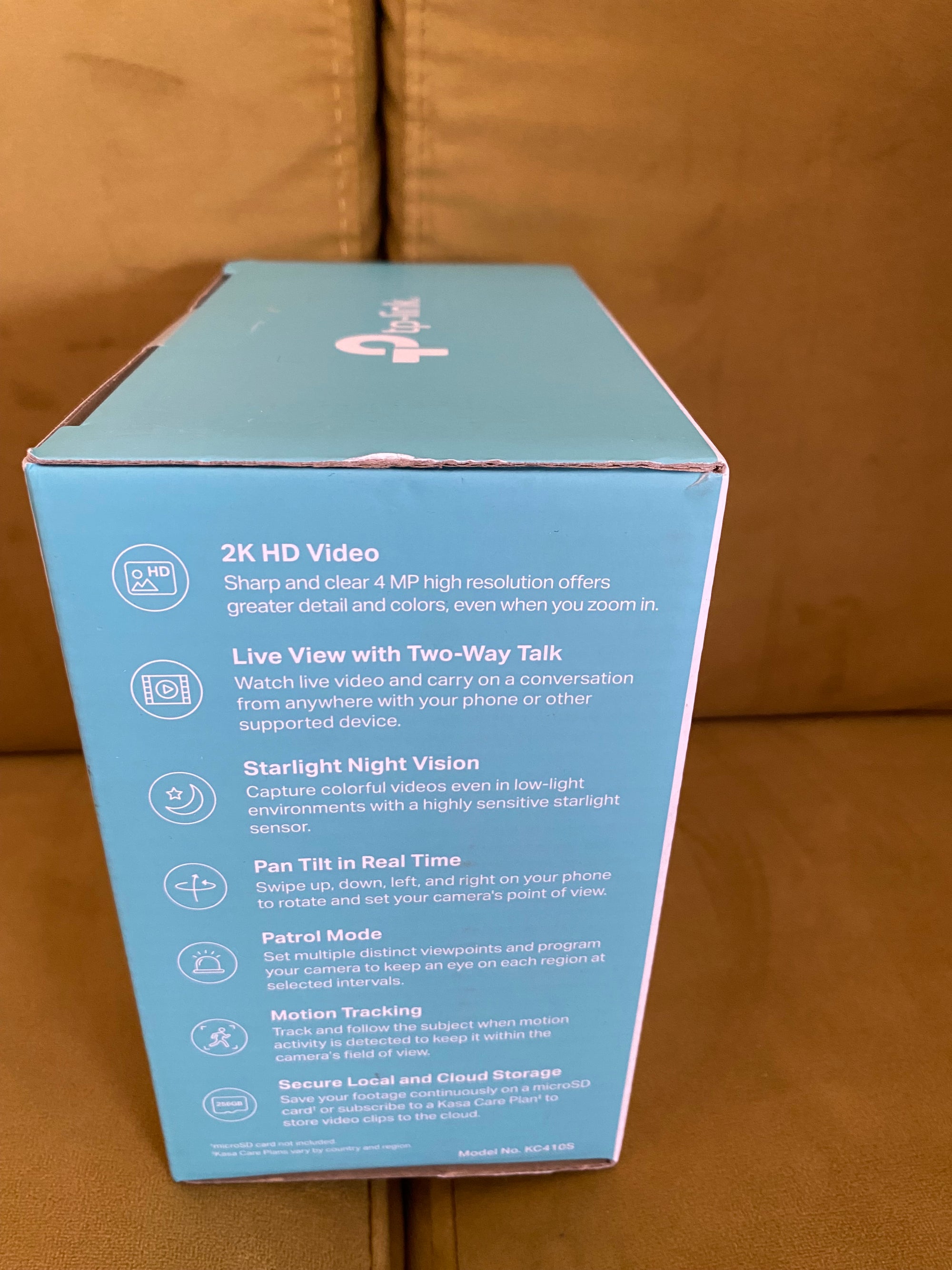 (#PG4595) Cámara monitor de vigilancia con wifi modelo KC115 Kasa Spot Pan. Marca TP Link