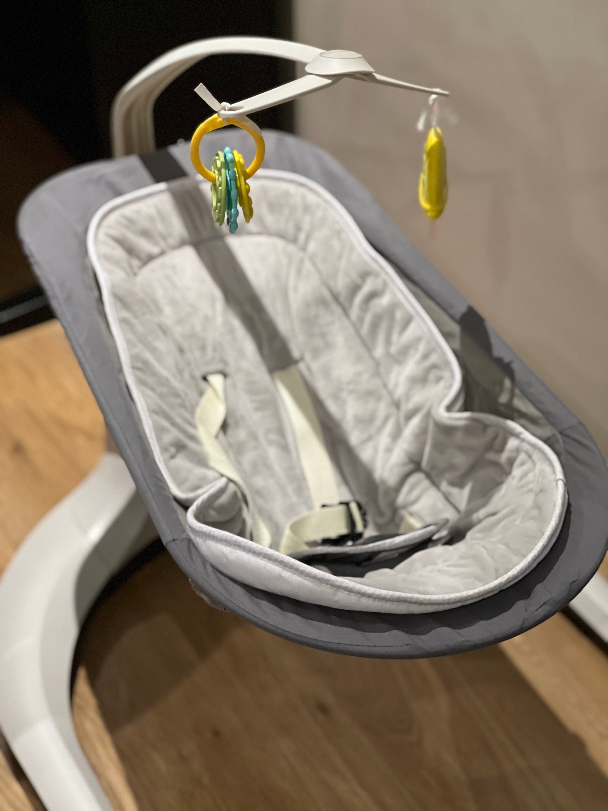 (#PG4753) Silla mecedora modelo Bouncer Trampoline. Marca Kidscool