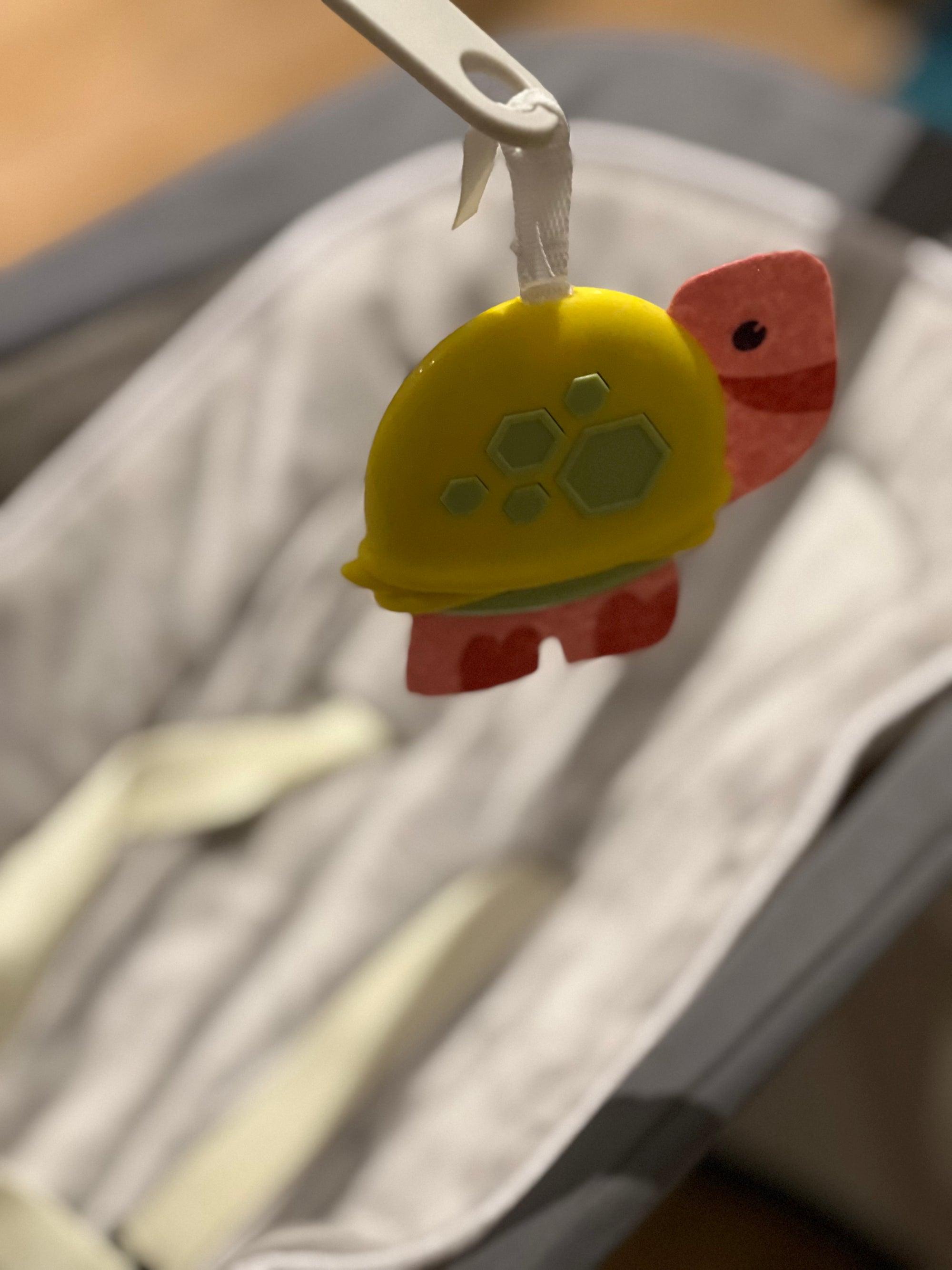 (#PG4753) Silla mecedora modelo Bouncer Trampoline. Marca Kidscool