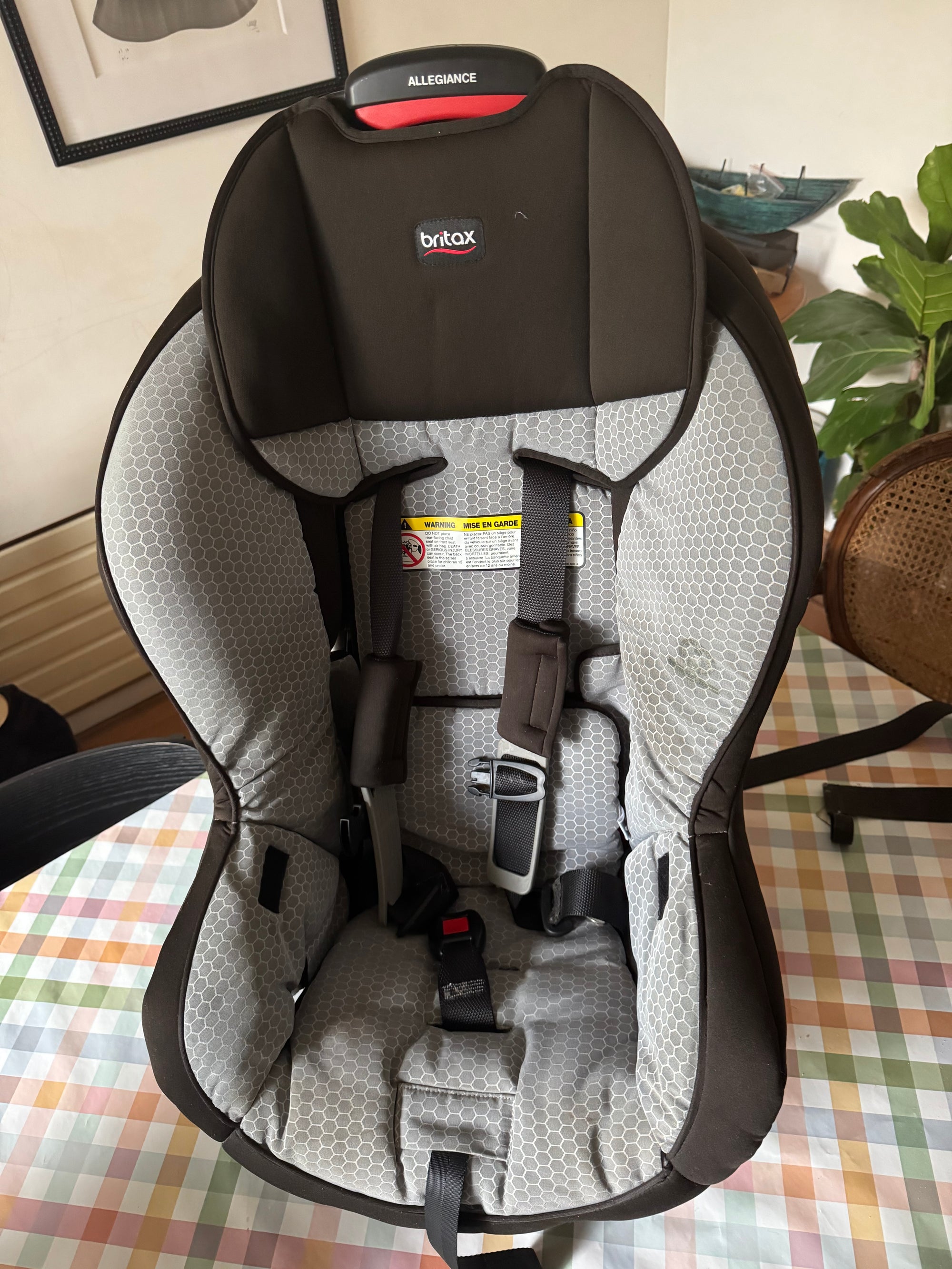 Silla de auto Allegiance. Marca Britax (#PG5782)