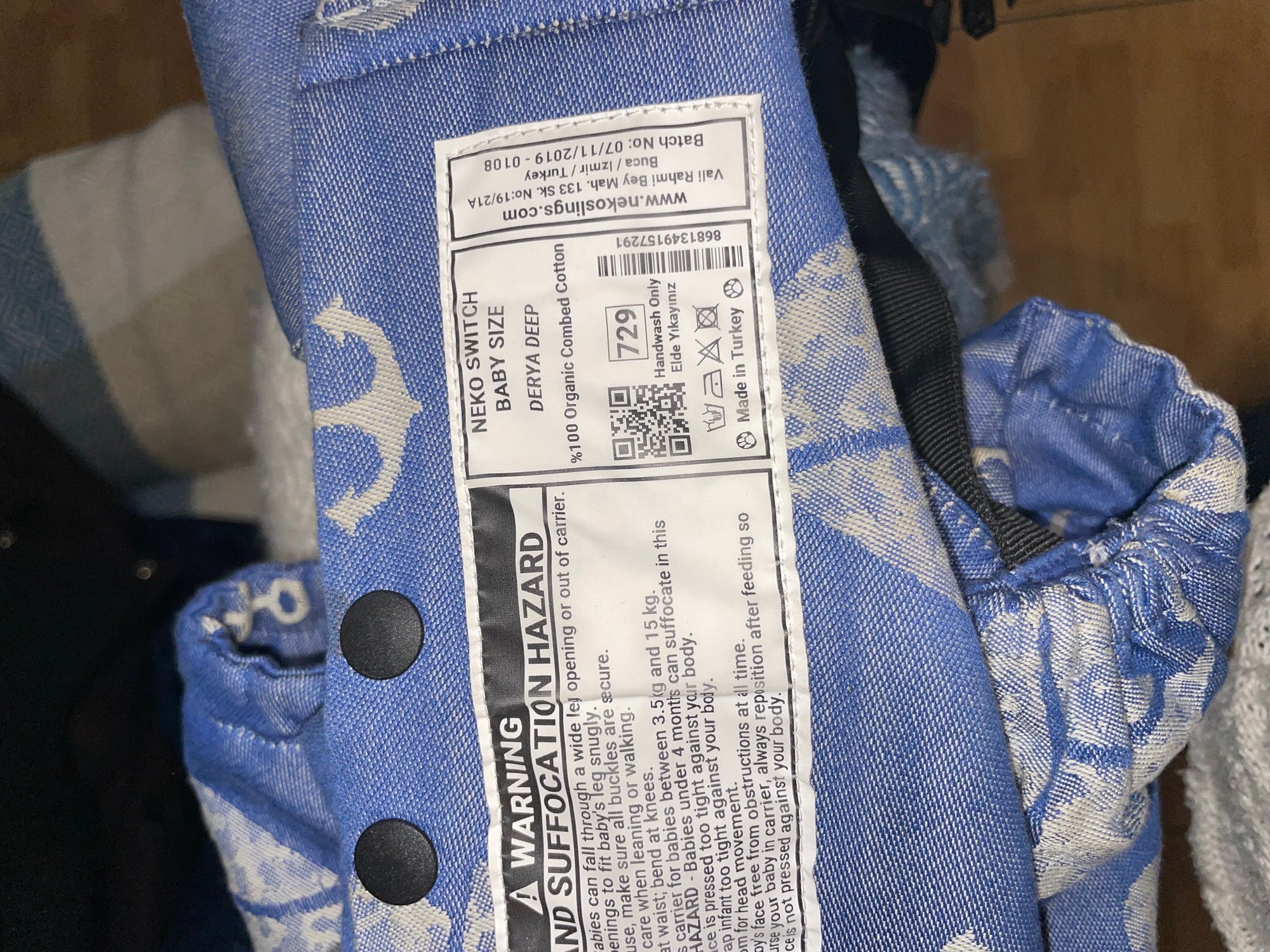 Mochila ergonómica, modelo switch baby. Marca Neko slings (#PG5609)