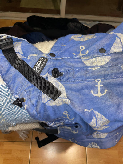 Mochila ergonómica, modelo switch baby. Marca Neko slings (#PG5609)