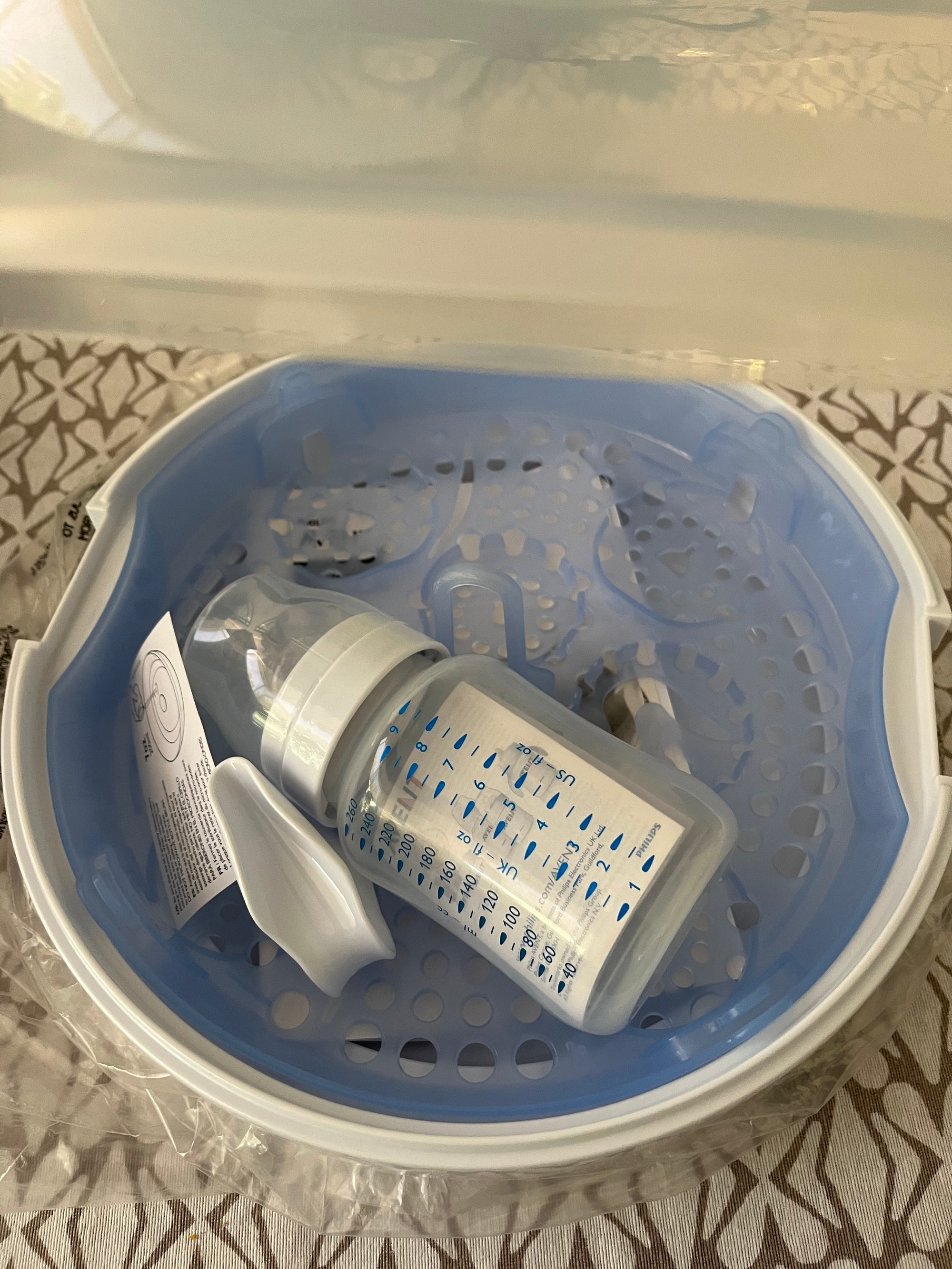 (#PG5283) Esterilizador de mamaderas a vapor + 1 mamadera. Marca Philips Avent