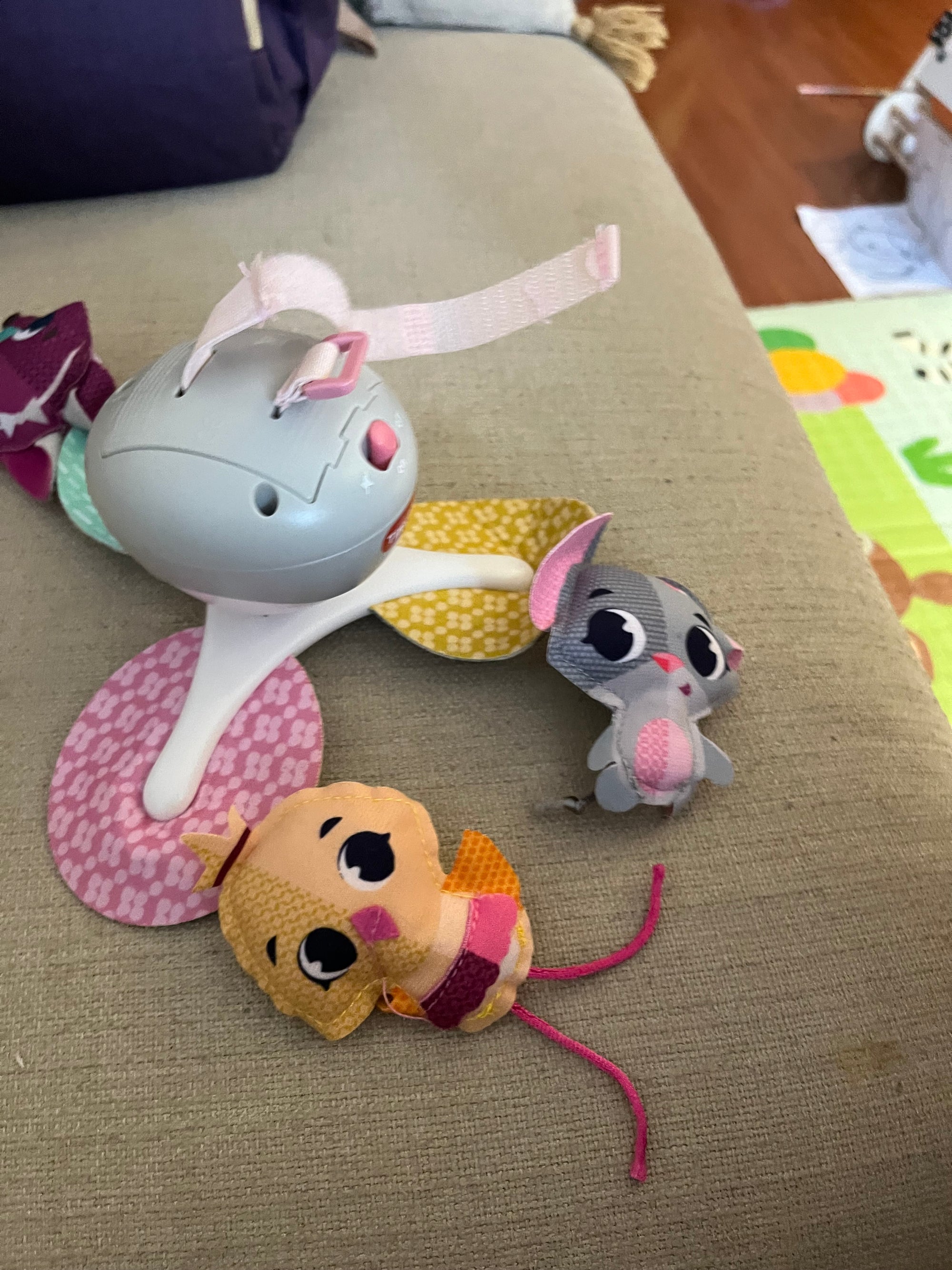 (#PG4942) Móvil modelo Tiny Princess. Marca Tiny Love