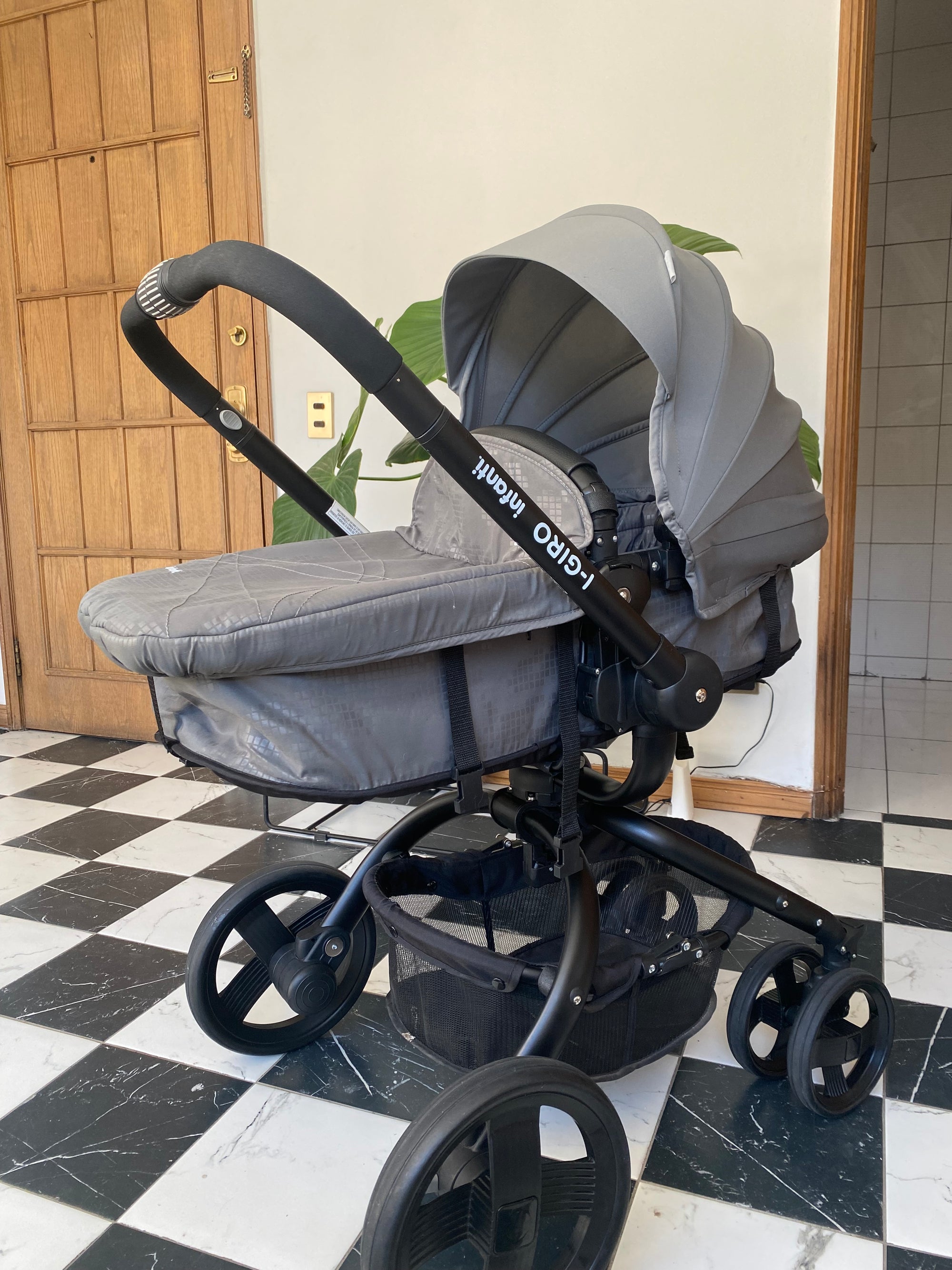 (#PG4785) Coche Travel System modelo I-giro Bright Grey. Marca Infanti