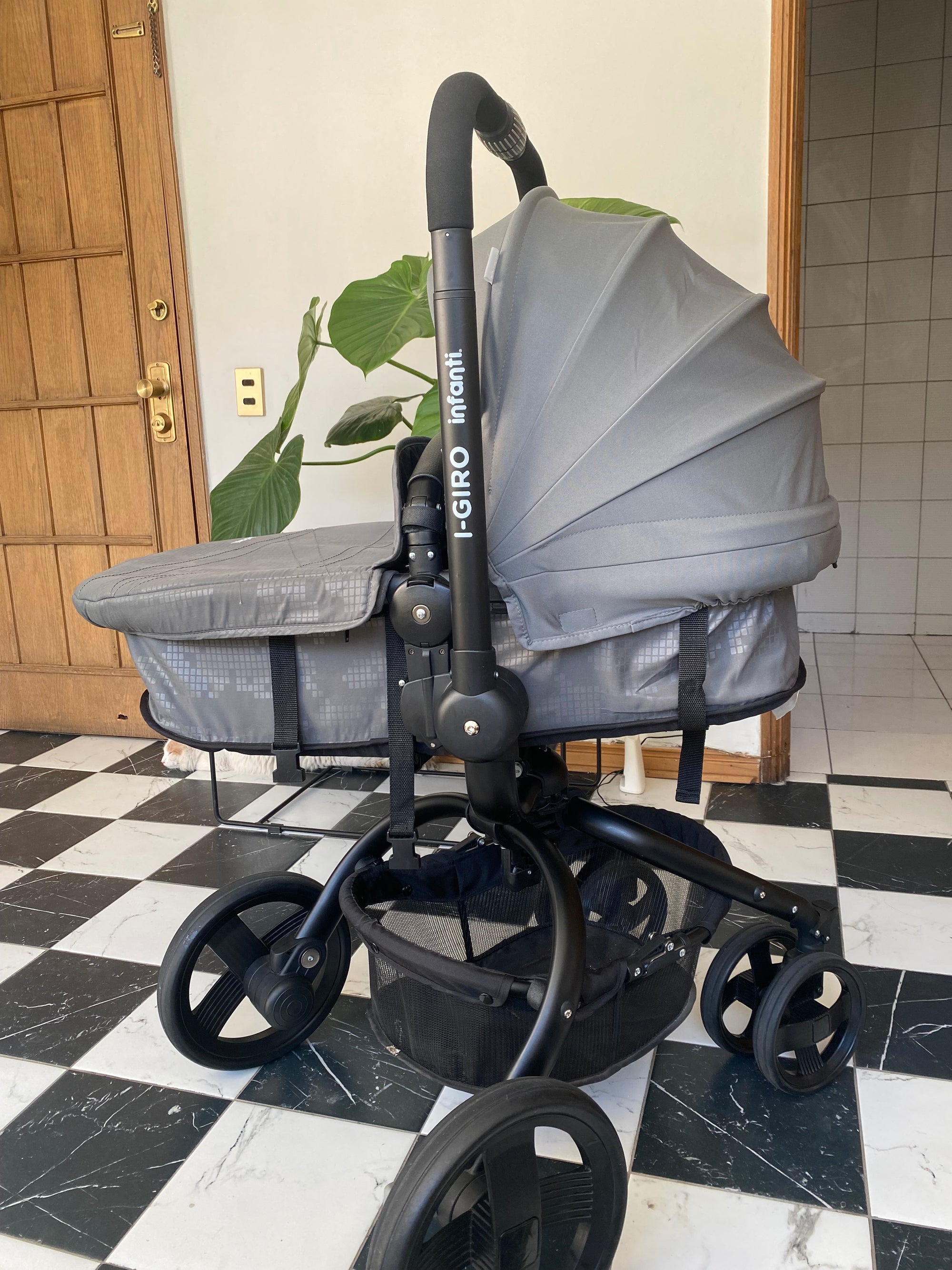 (#PG4785) Coche Travel System modelo I-giro Bright Grey. Marca Infanti