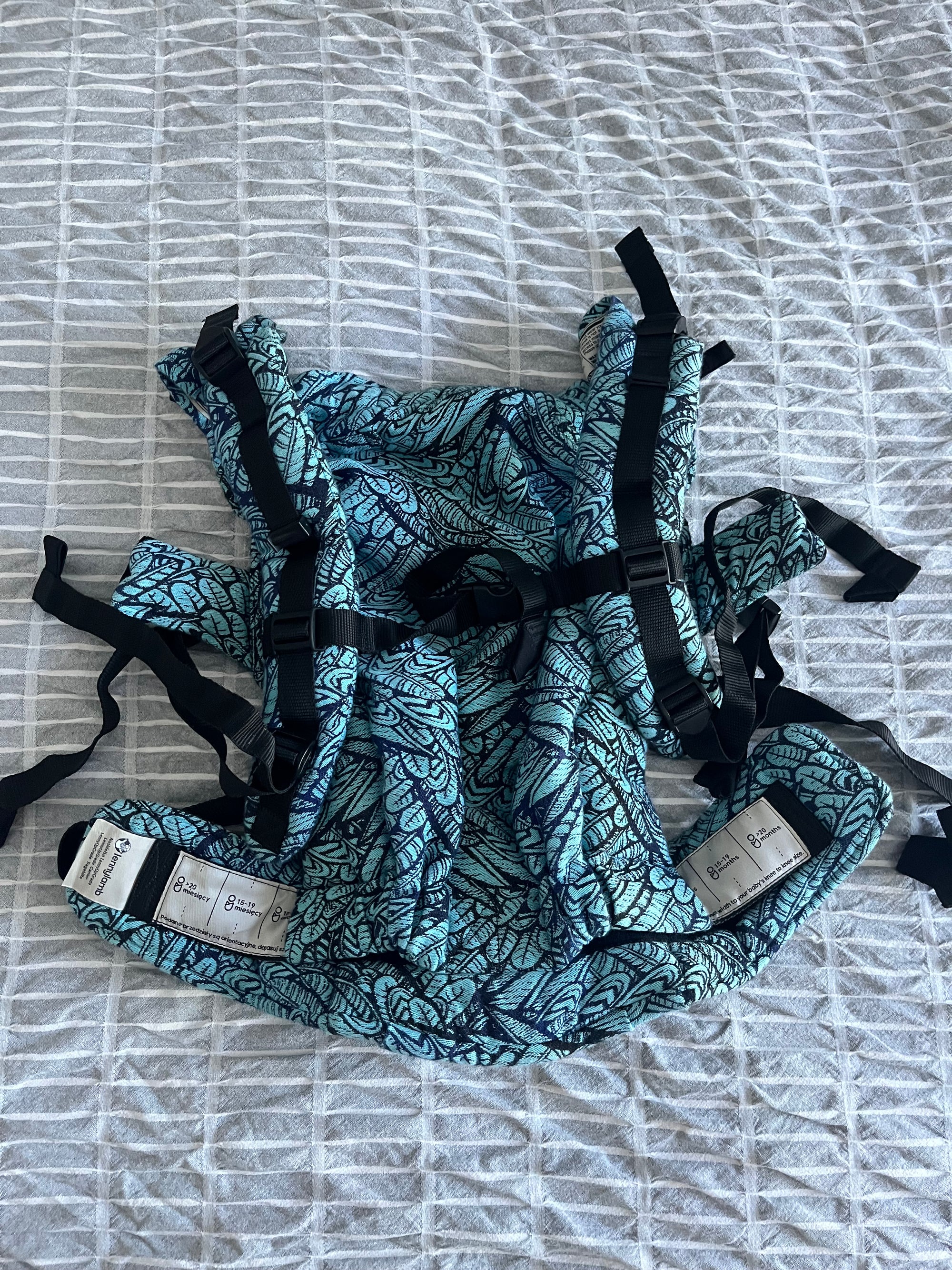 (#PG4221) Mochila de porteo ergonómica modelo Lenny Upgrade. Marca Lenny Lamb