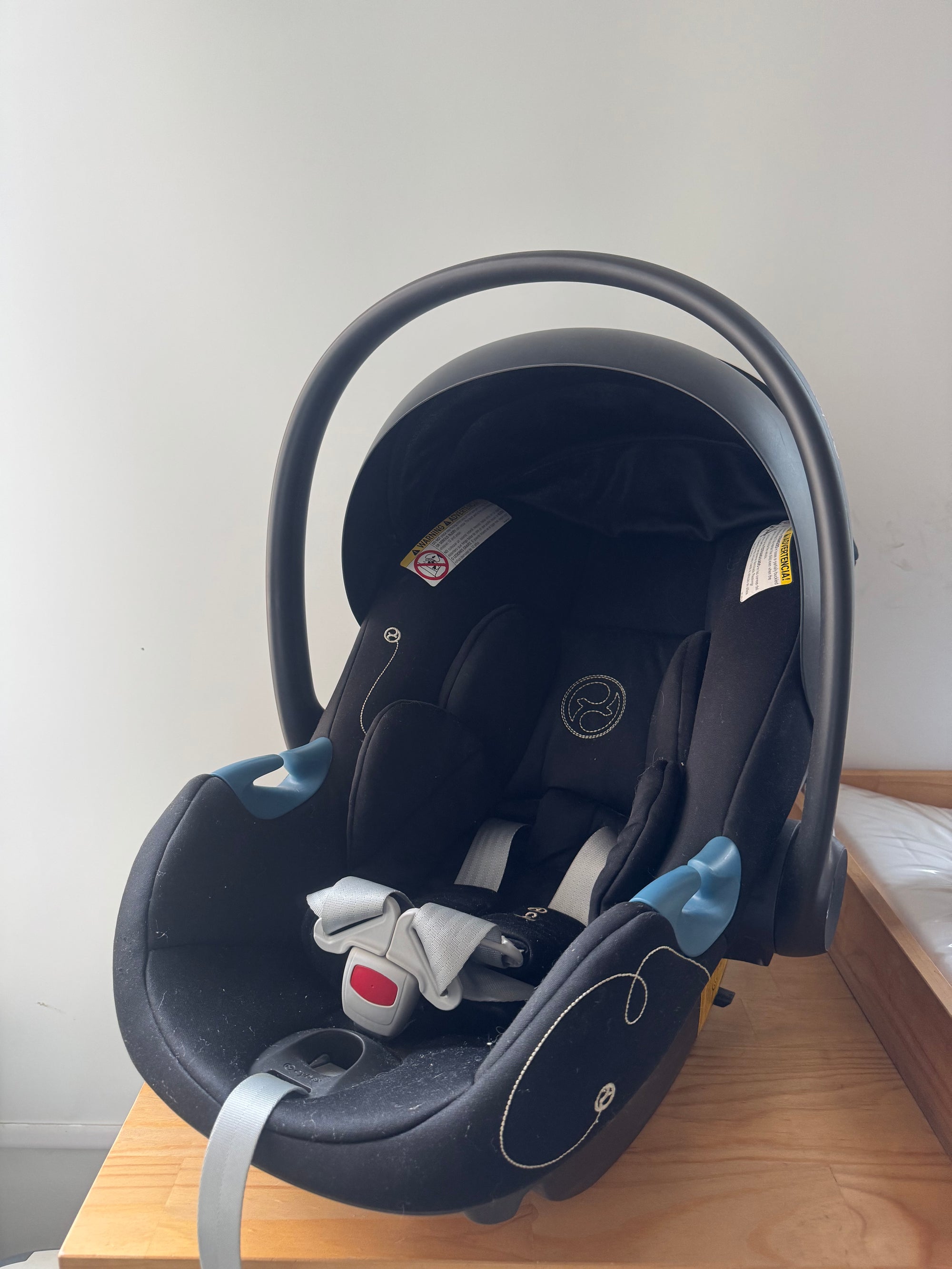 Silla de auto Aton G + Base + Adaptadores. Marca Cybex (#PG5855)