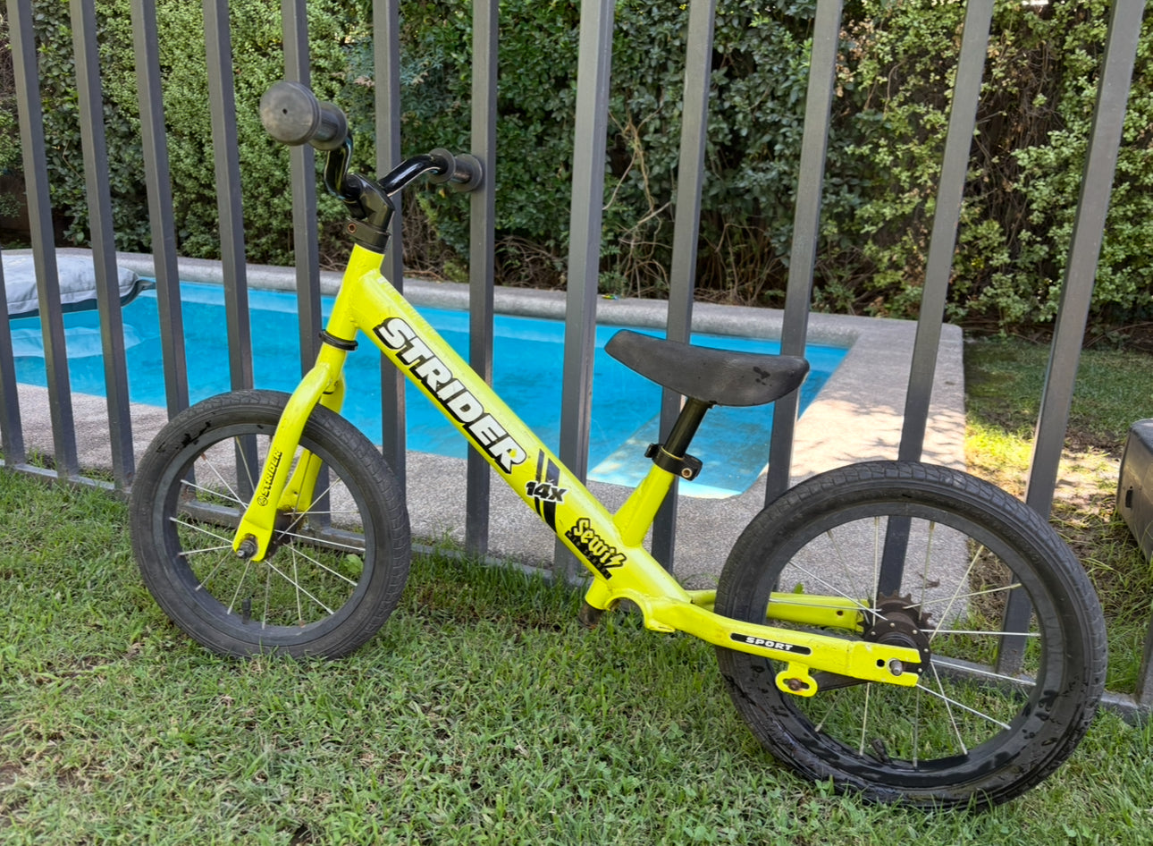 Bicicleta Aro 14 amarilla. Marca Strider (#PG5719)