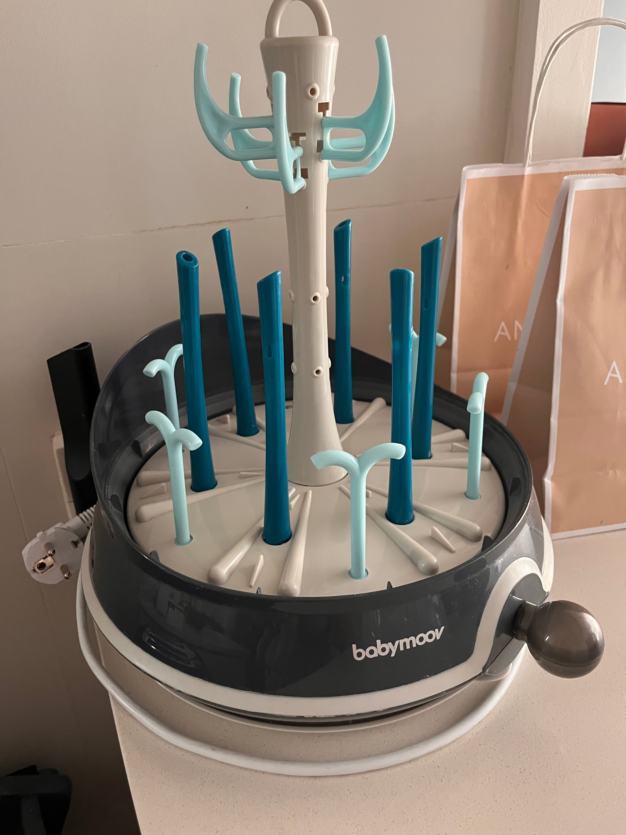 Esterilizador de mamaderas, modelo Turbo Steam. Marca Babymoov. (#PG5577)