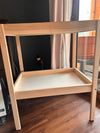 (#PG5073) Mudador modelo SNIGLAR color madera y blanco. Marca IKEA