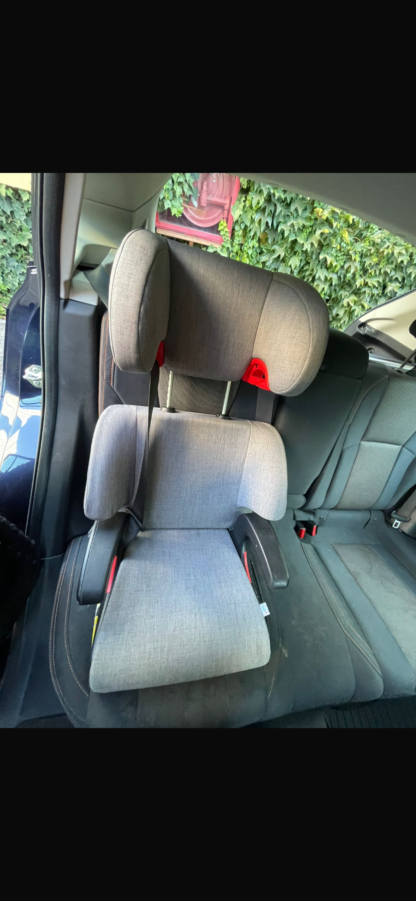 (#PG4355) Silla de auto alzador con respaldo modelo Oobr Cloud. Marca Clek