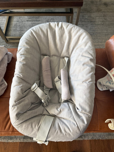 Newborn Set con funda extraíble. Marca Stokke (#PG5776)