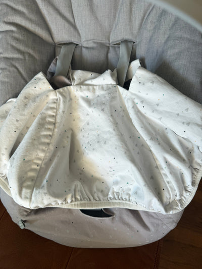 Newborn Set con funda extraíble. Marca Stokke (#PG5776)