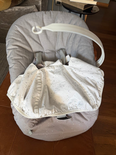 Newborn Set con funda extraíble. Marca Stokke (#PG5776)