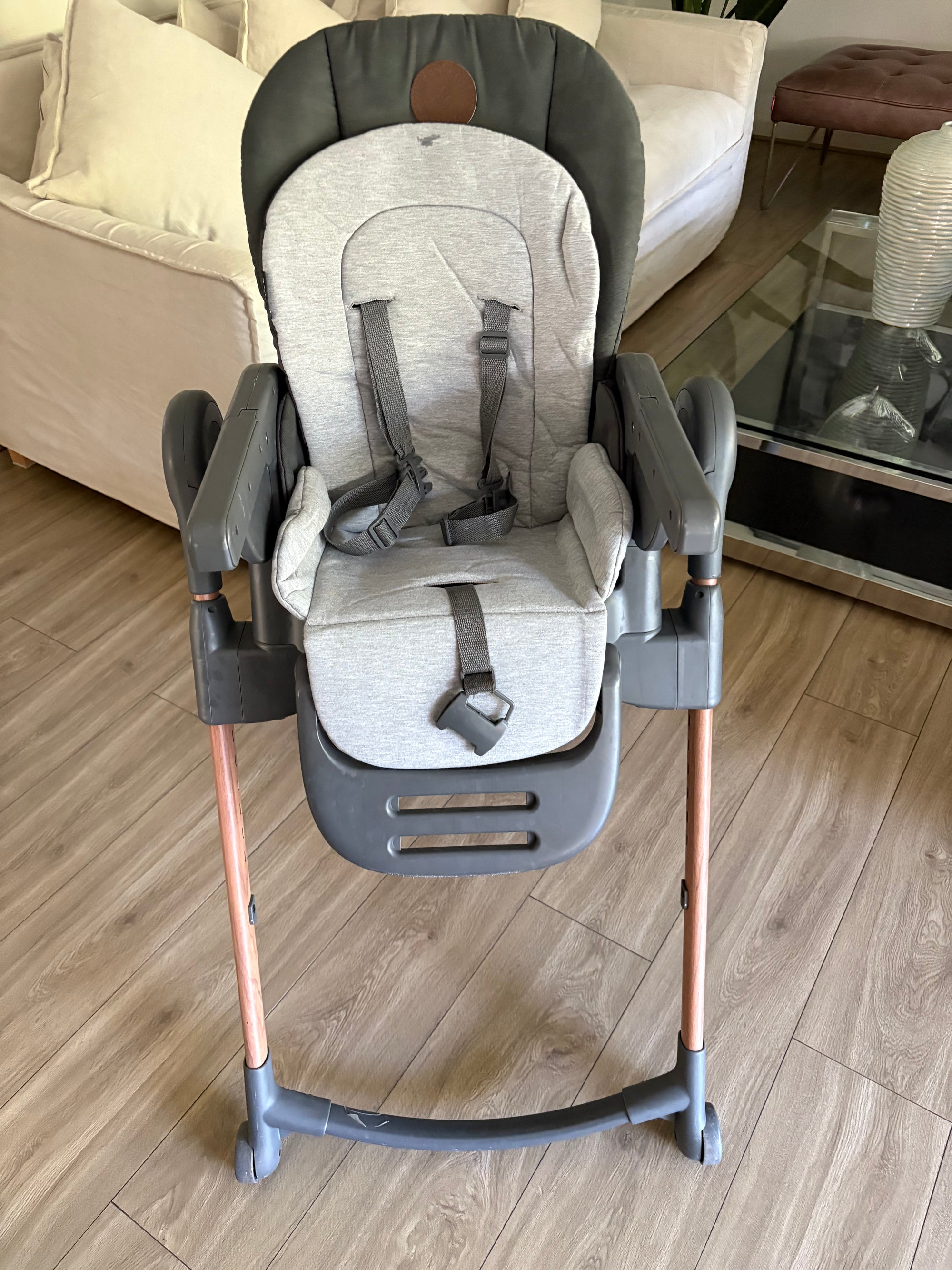 (#PG4700) Silla de comer modelo Minla Essential. Marca Maxi Cosi