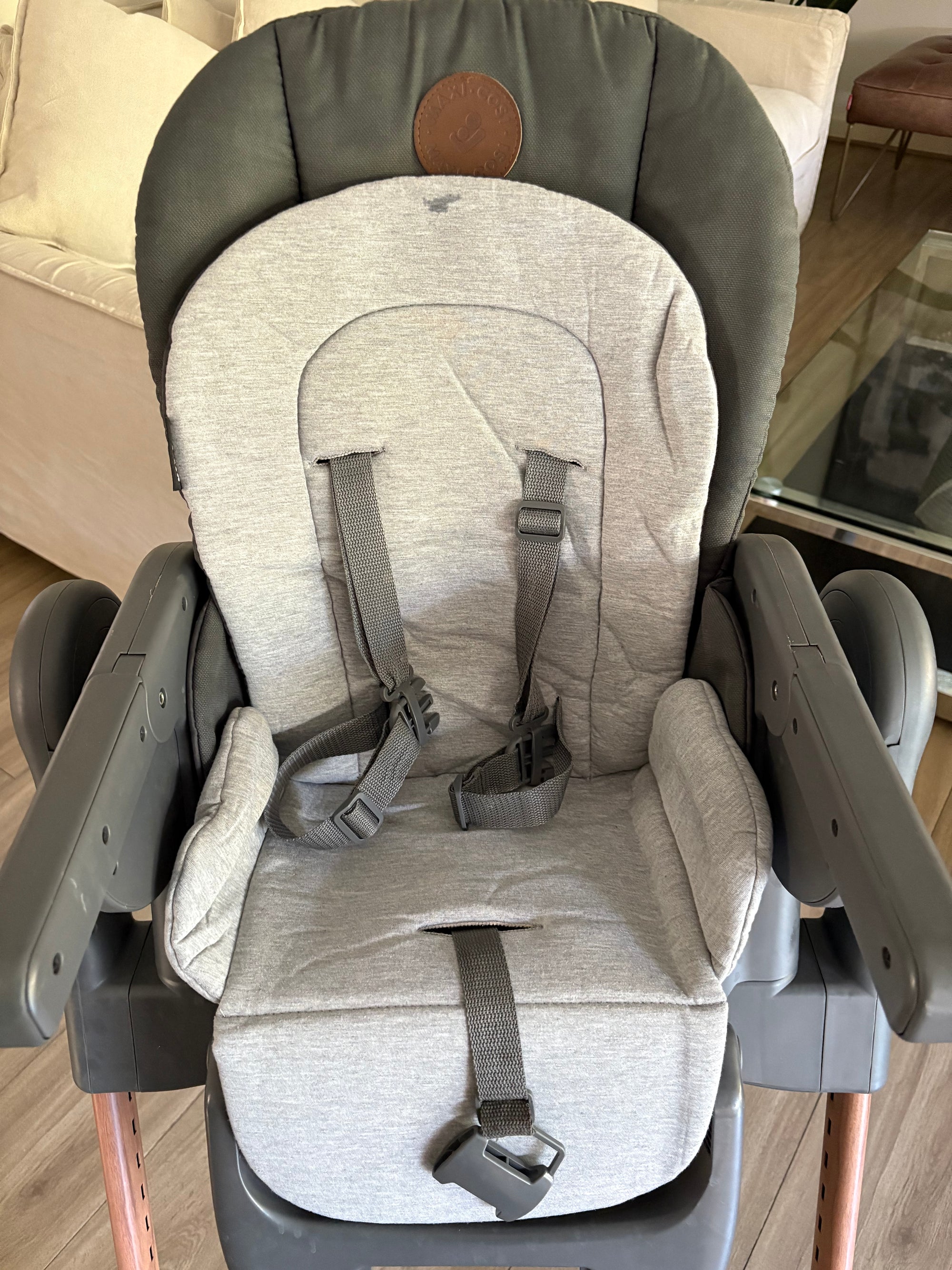 (#PG4700) Silla de comer modelo Minla Essential. Marca Maxi Cosi