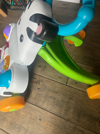 (#PG5259) Correpasillos modelo Cebra. Marca Fisher Price