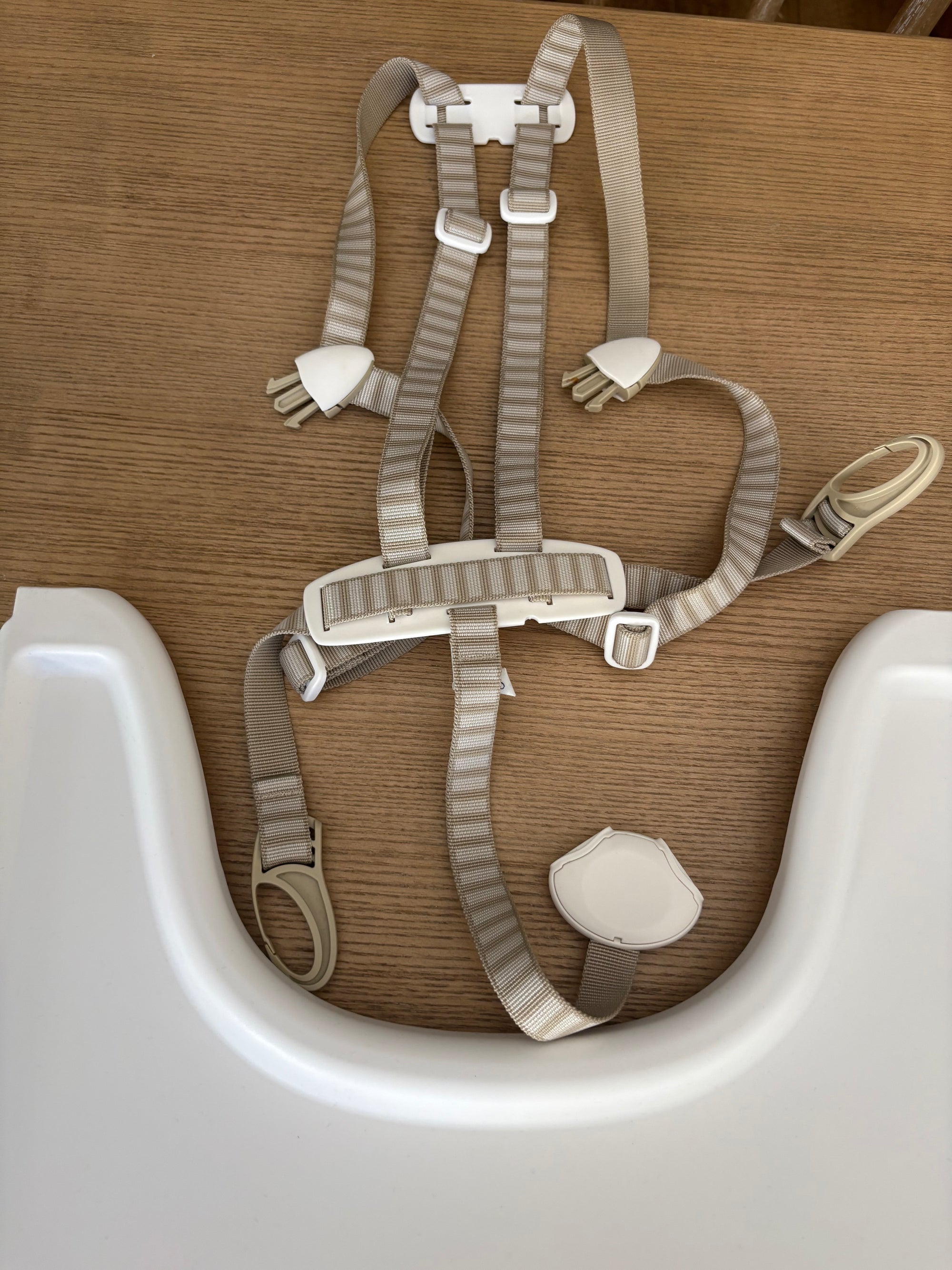Bandeja, arnés v1 y cojín modelo baby para silla Tripp Trapp. Marca Stokke. (#PG5639)