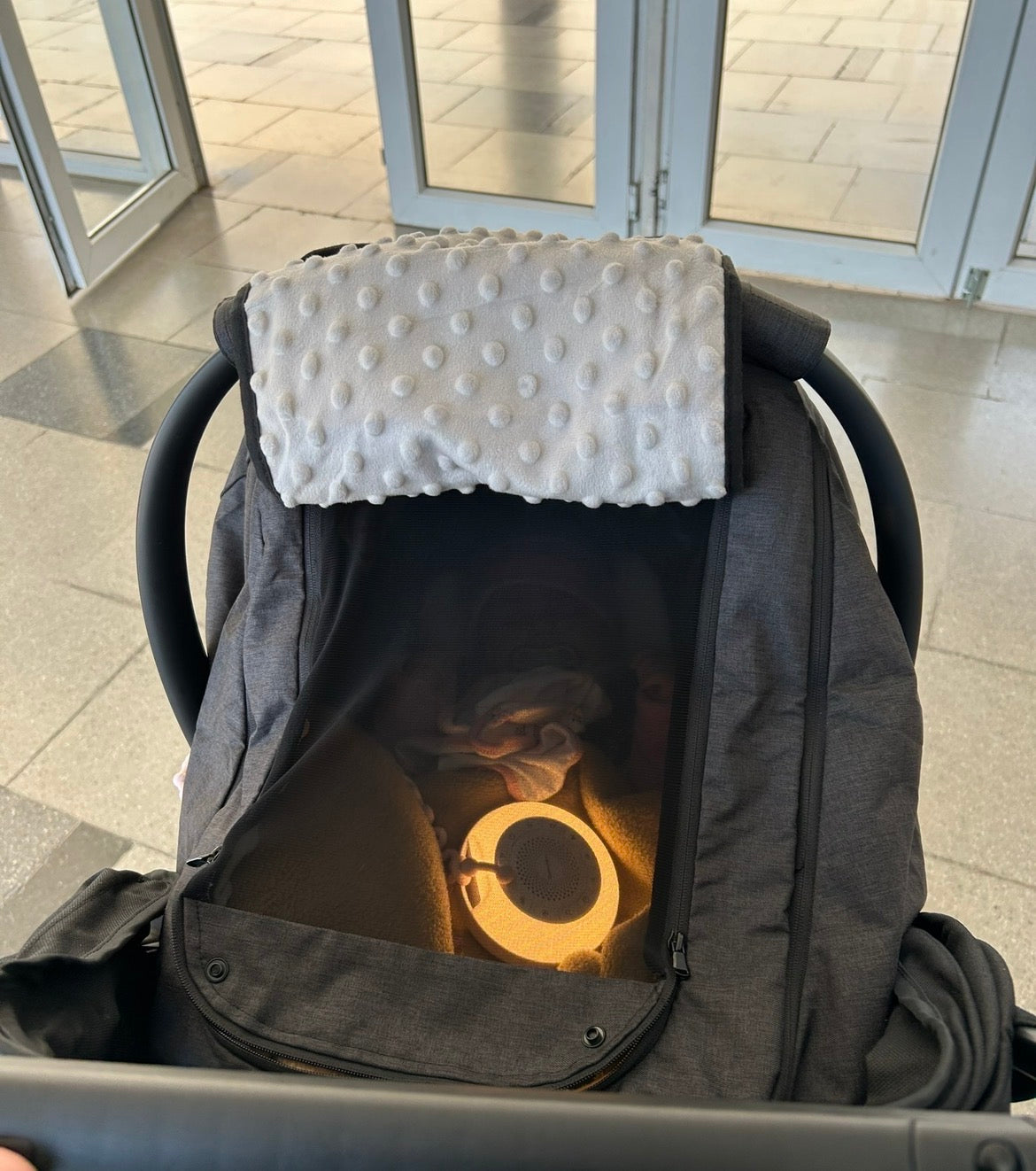 Coche Travel System Libelle, modelo negro. Marca Cybex (#PG5714)
