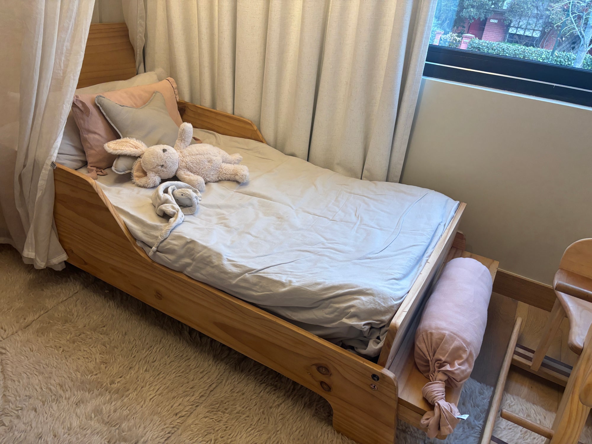 (#PG5021) Cama de madera. Marca Montessori