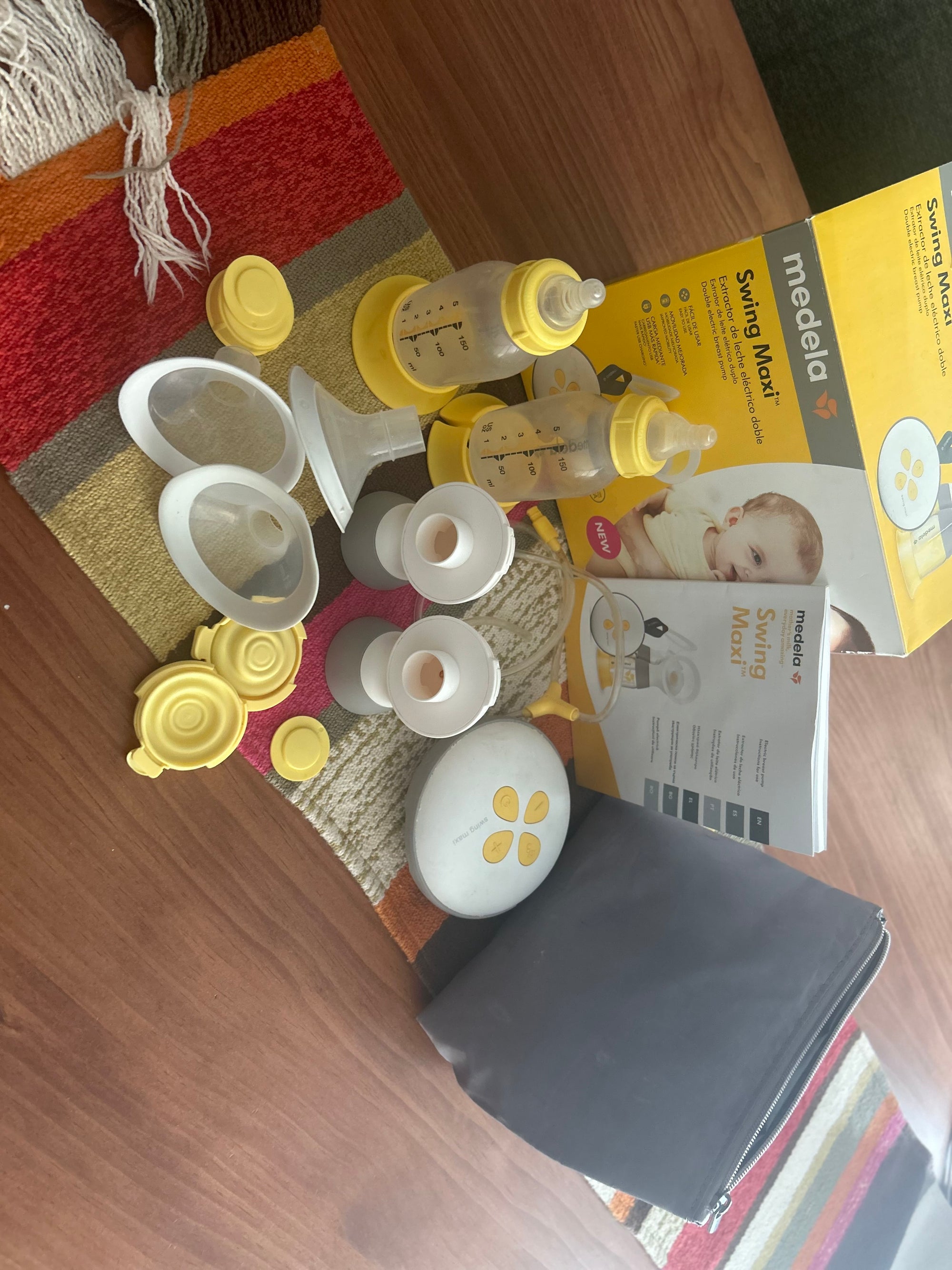Extractor de leche eléctrico doble modelo Swing Maxi. Marca Medela (#PG5869)
