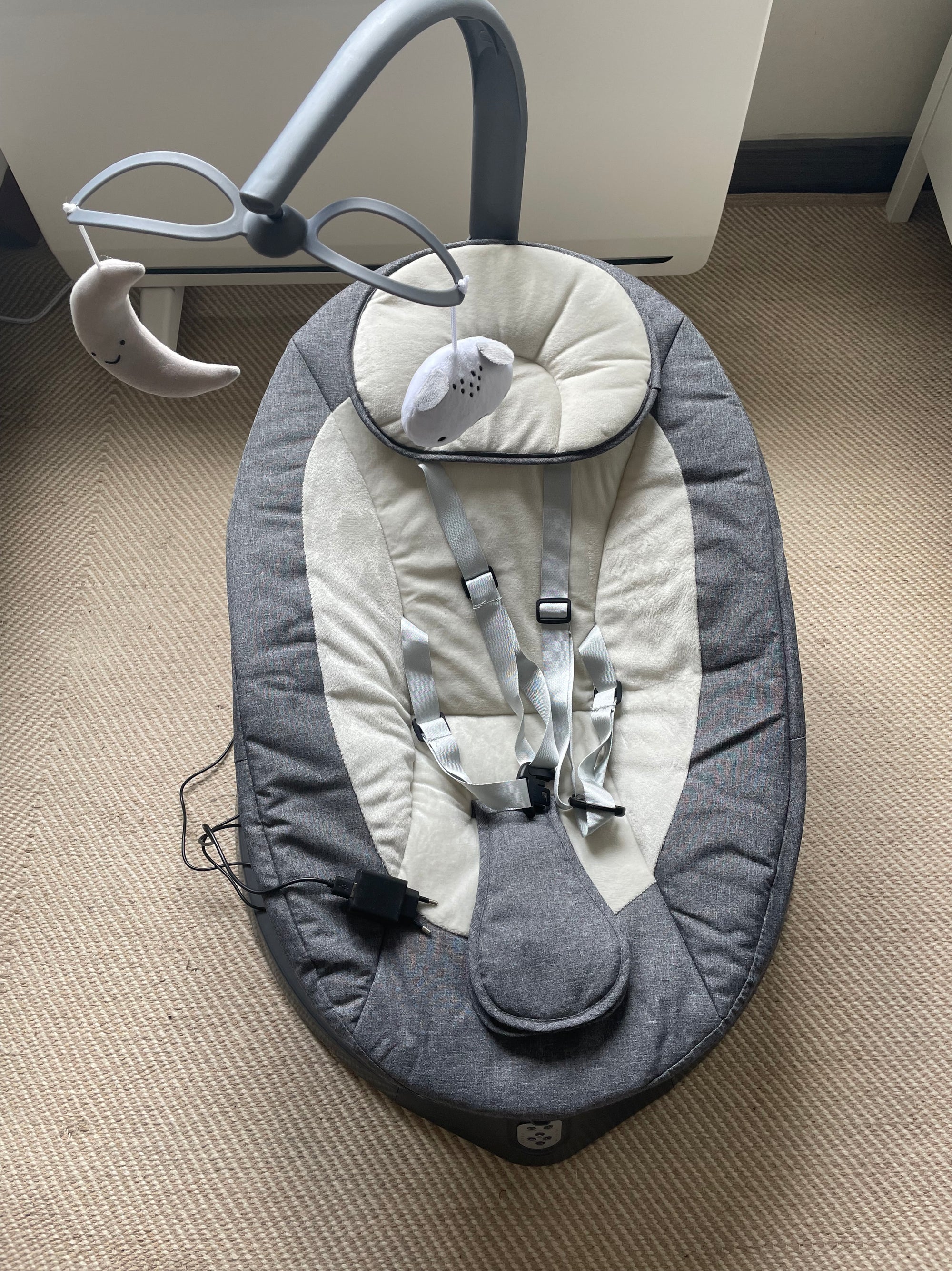 (#PG5134) Silla mecedora modelo Baby Swing. Marca Bebesit