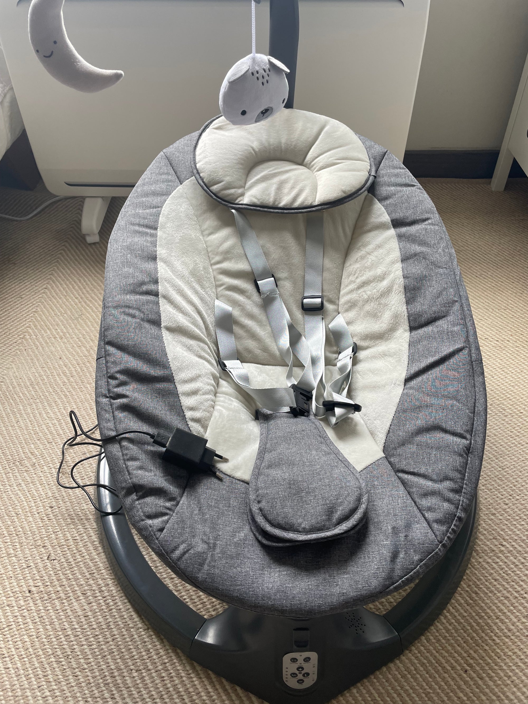 (#PG5134) Silla mecedora modelo Baby Swing. Marca Bebesit