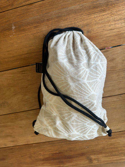 (#PG5418) Mochila ergonómica modelo Perla tamaño Toddler. Marca Neko Slings