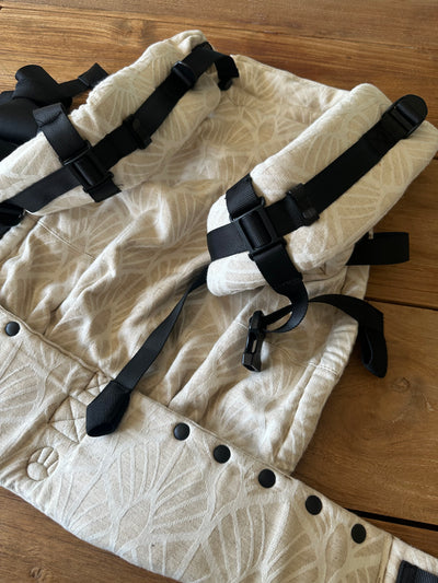 (#PG5418) Mochila ergonómica modelo Perla tamaño Toddler. Marca Neko Slings