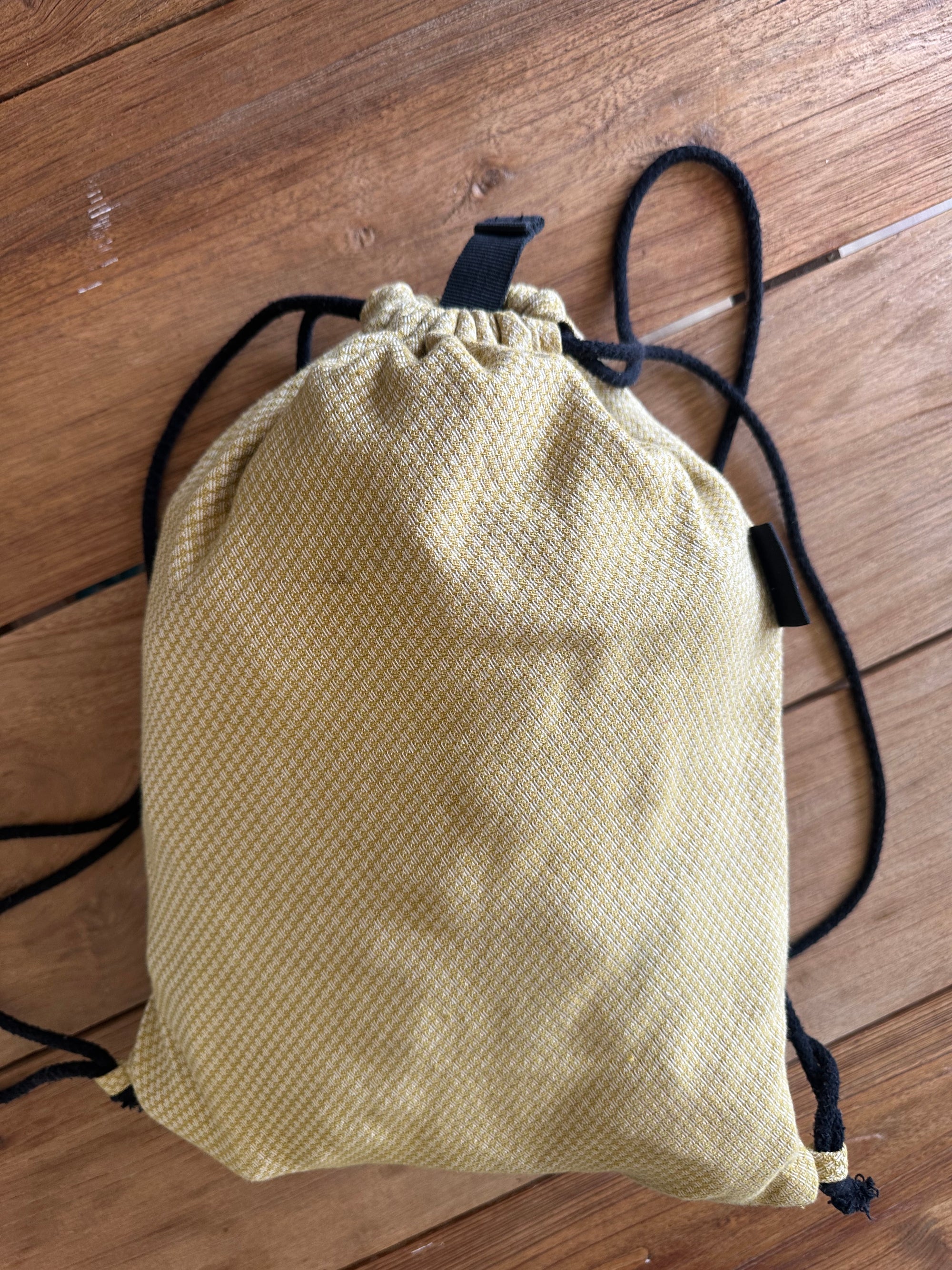 (#PG5416) Mochila ergonómica modelo Zest tamaño Baby. Marca Neko Slings