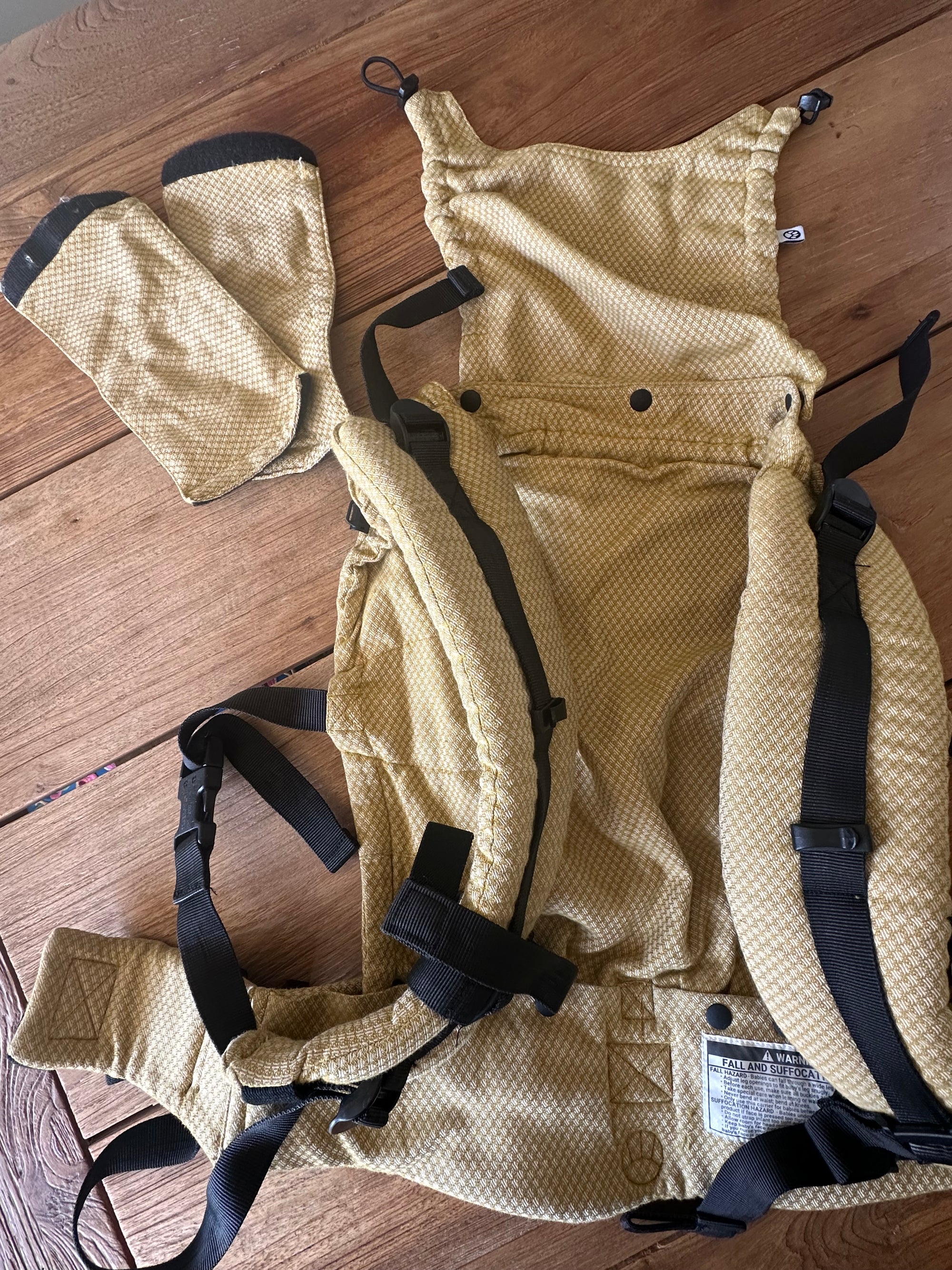 (#PG5416) Mochila ergonómica modelo Zest tamaño Baby. Marca Neko Slings