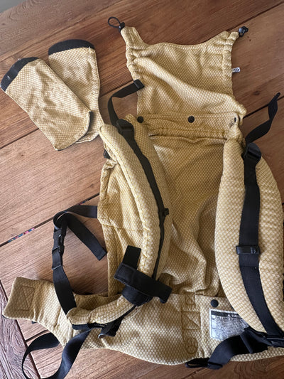 (#PG5416) Mochila ergonómica modelo Zest tamaño Baby. Marca Neko Slings