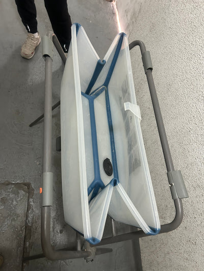 Bañera Flexi Bath con soporte RN y patas. Marca Stokke (#PG5683)