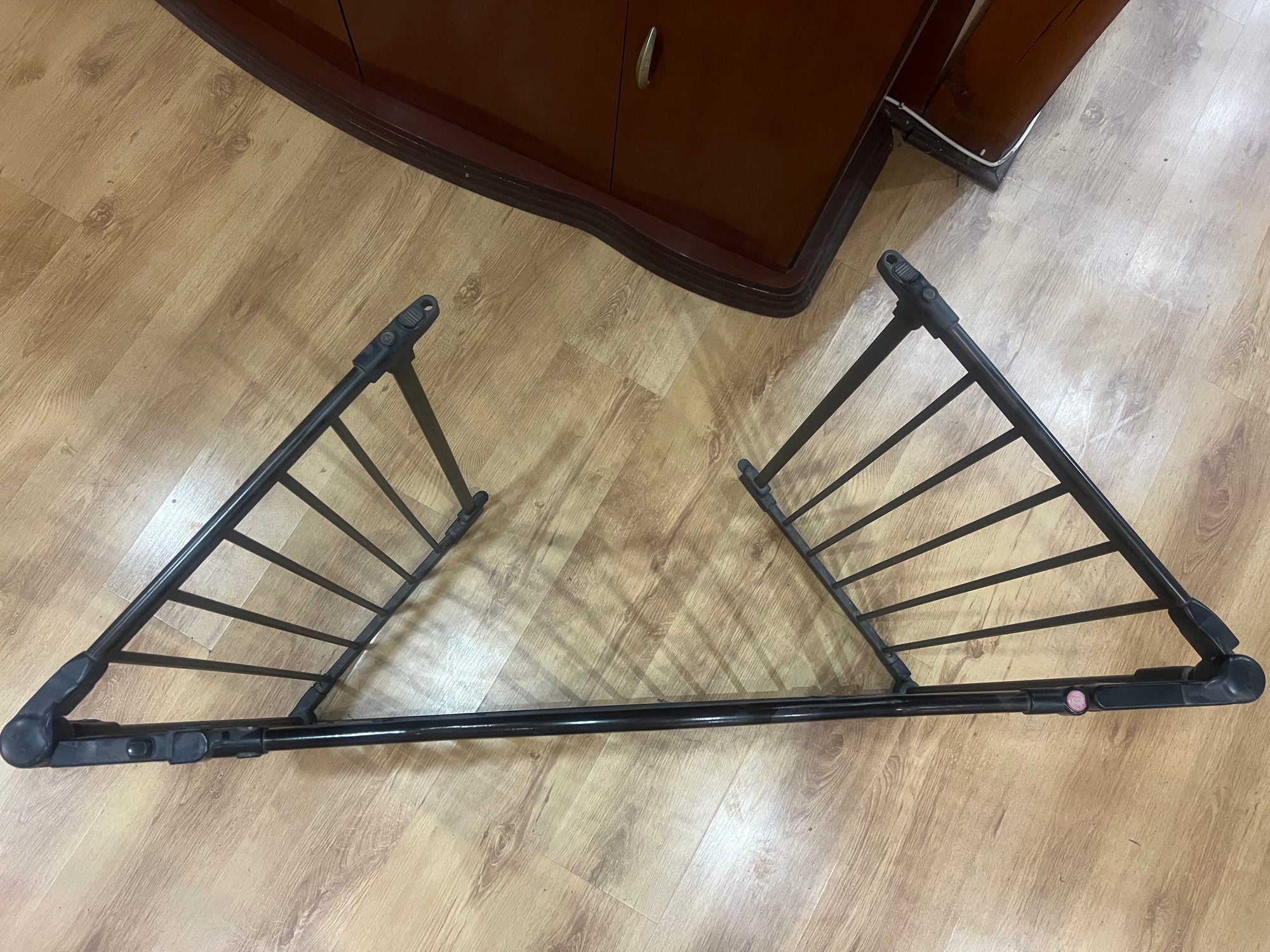 (#PG4504) Reja de seguridad plegable metálica. Marca Kidco