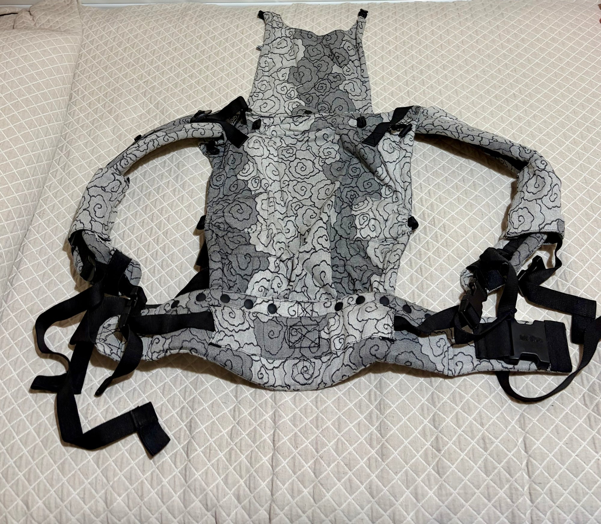 Porteo Neko Sling desde los 6 meses. Marca Neko (#PG5701)