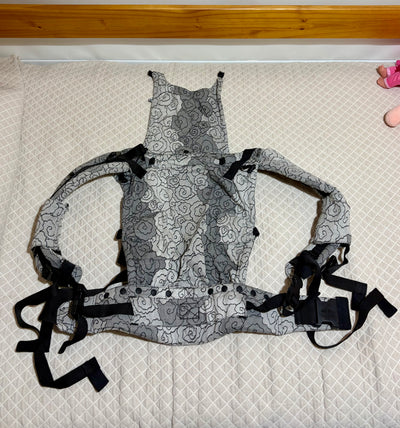 Porteo Neko Sling desde los 6 meses. Marca Neko (#PG5701)
