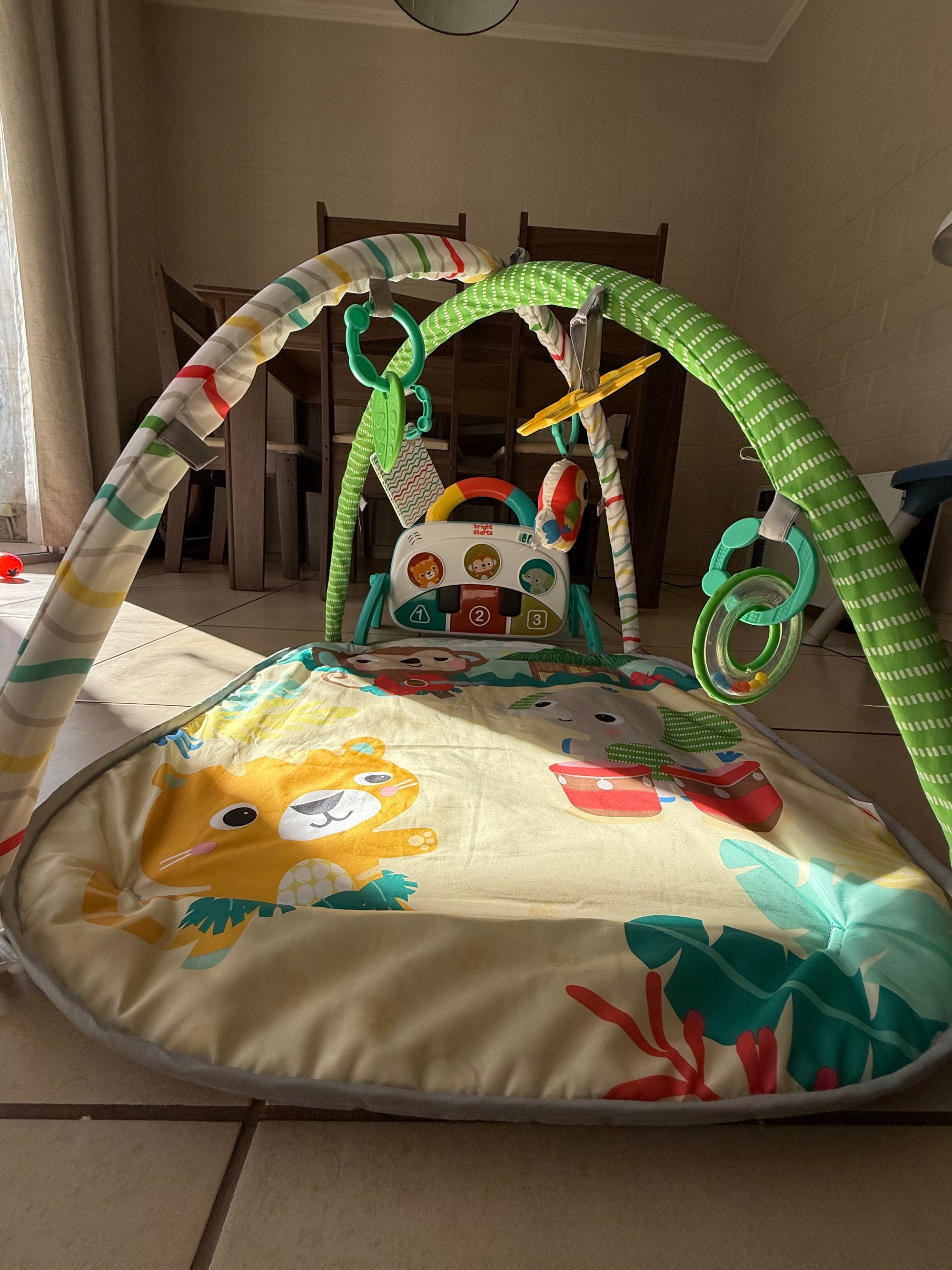 (#PG5197) Gimnasio modelo Safari Tropical 4 en 1. Marca Bright Starts