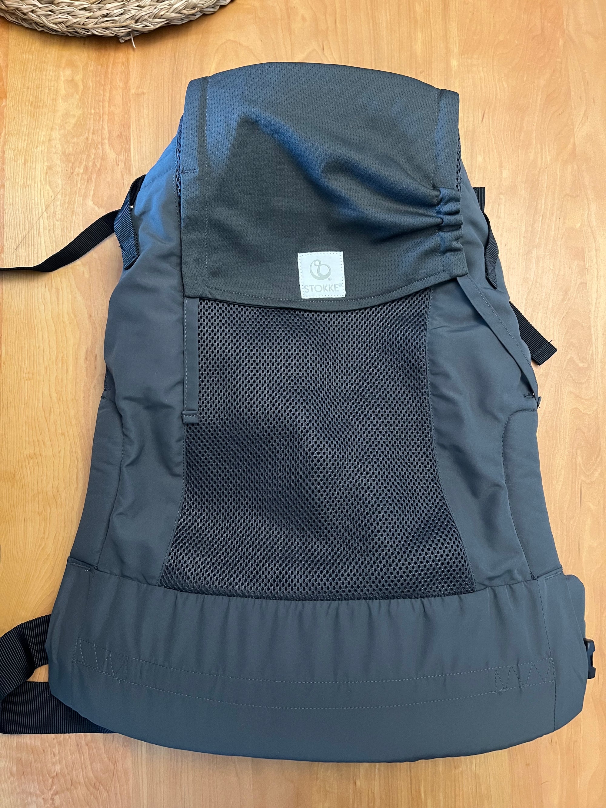 (#PG5266) Mochila portabebé modelo Limas Mesh Anthracite. Marca Stokke