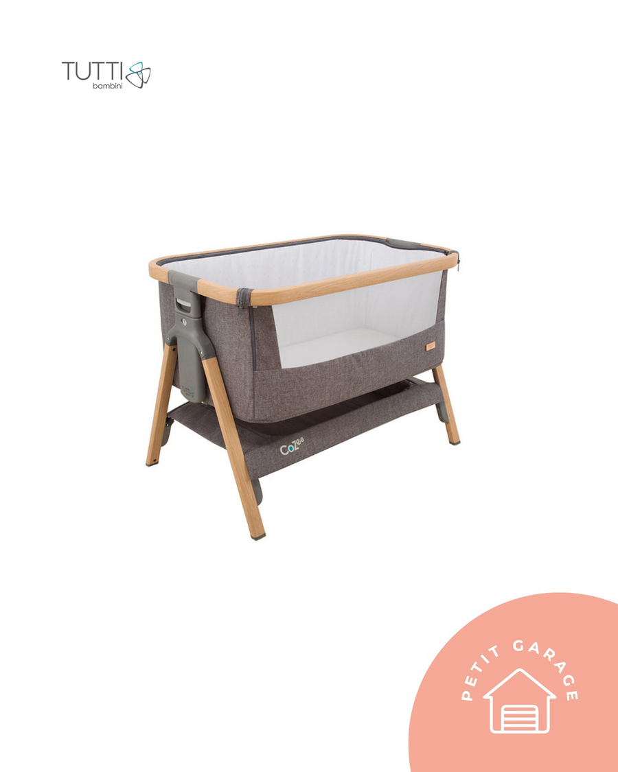 (#PG4537) Cuna colecho modelo Cozee color roble y grafito. Marca Tutti Bambini