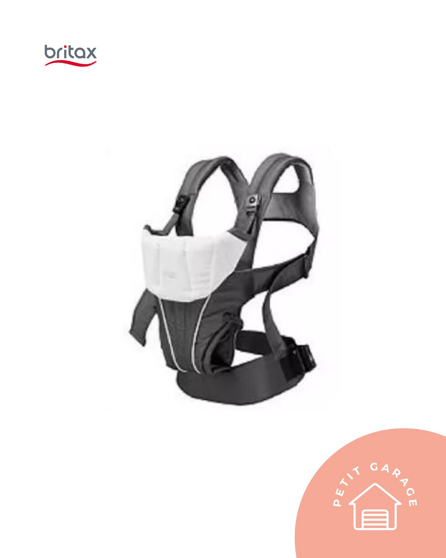 (#PG4386) Mochila portabebé color negro. Marca Britax