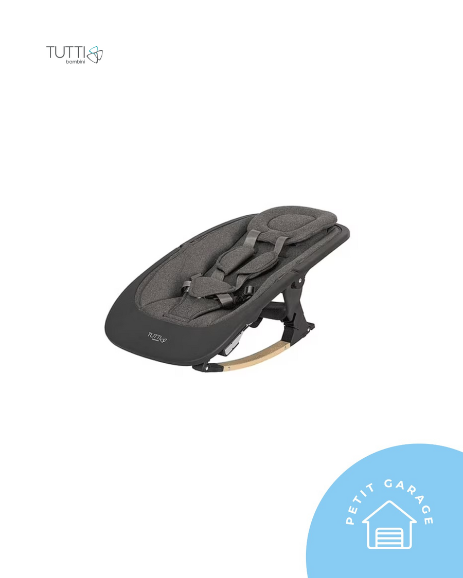 (#PG4634) Mecedora modelo Nova color gris. Marca Tutti Bambini