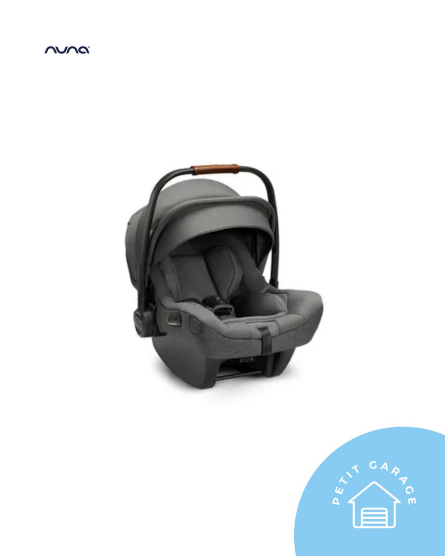 (#PG4990) Silla de auto modelo Pipa Next color granito. Marca NUNA