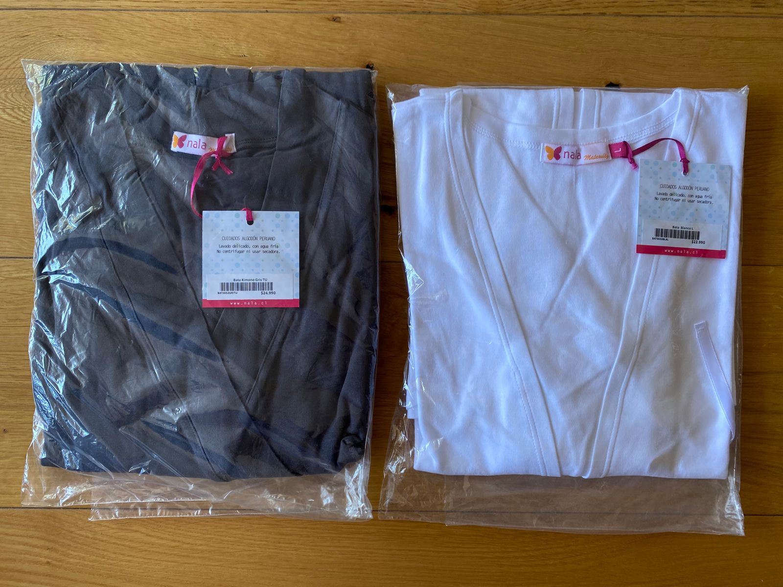 (#PG4255) Bata maternal Kimono Gris + Bata maternal Blanca. Marca Nala Maternity